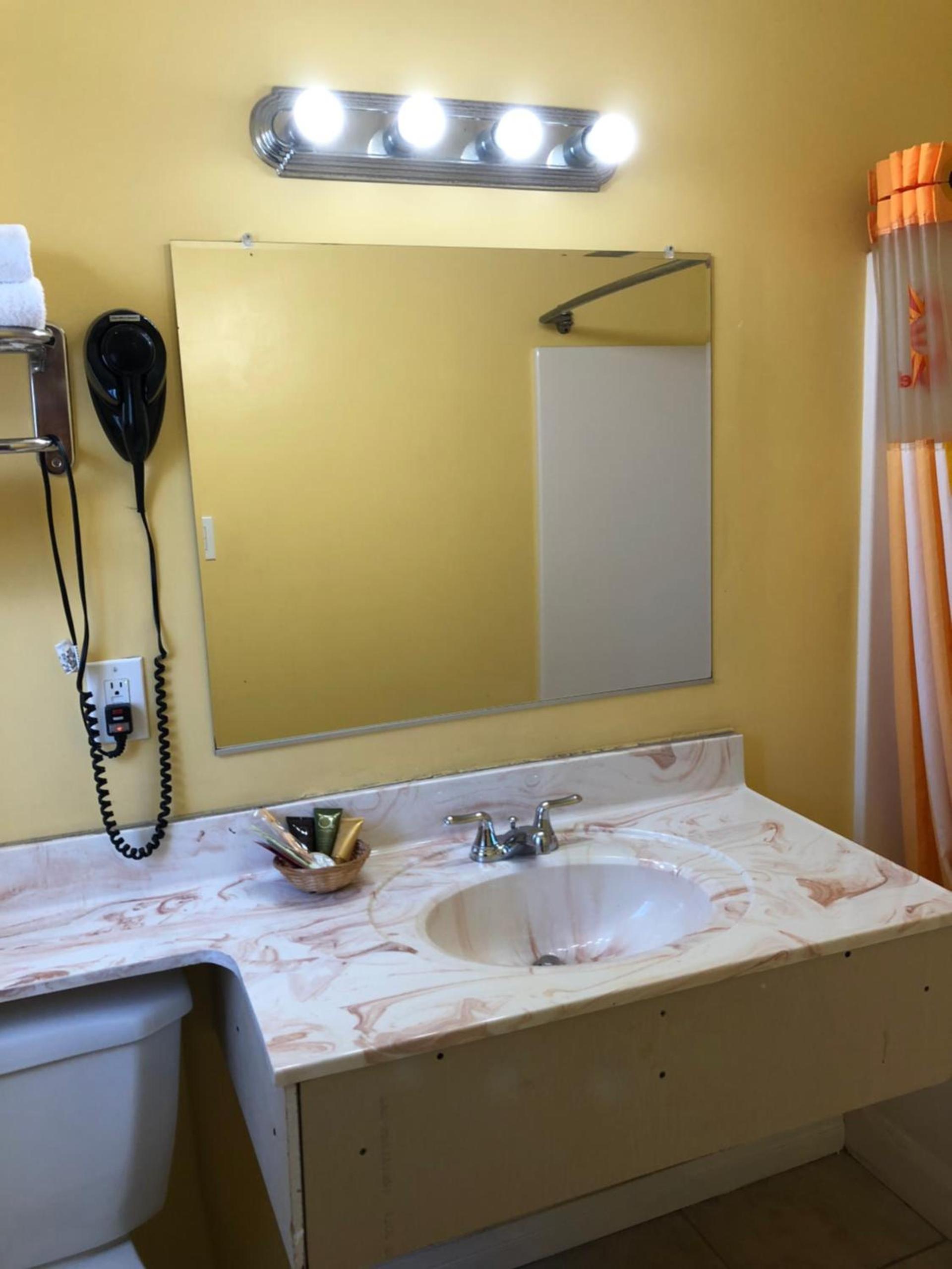 Encore Motel Near Marina Del Rey, Culver City & Venice photo 50
