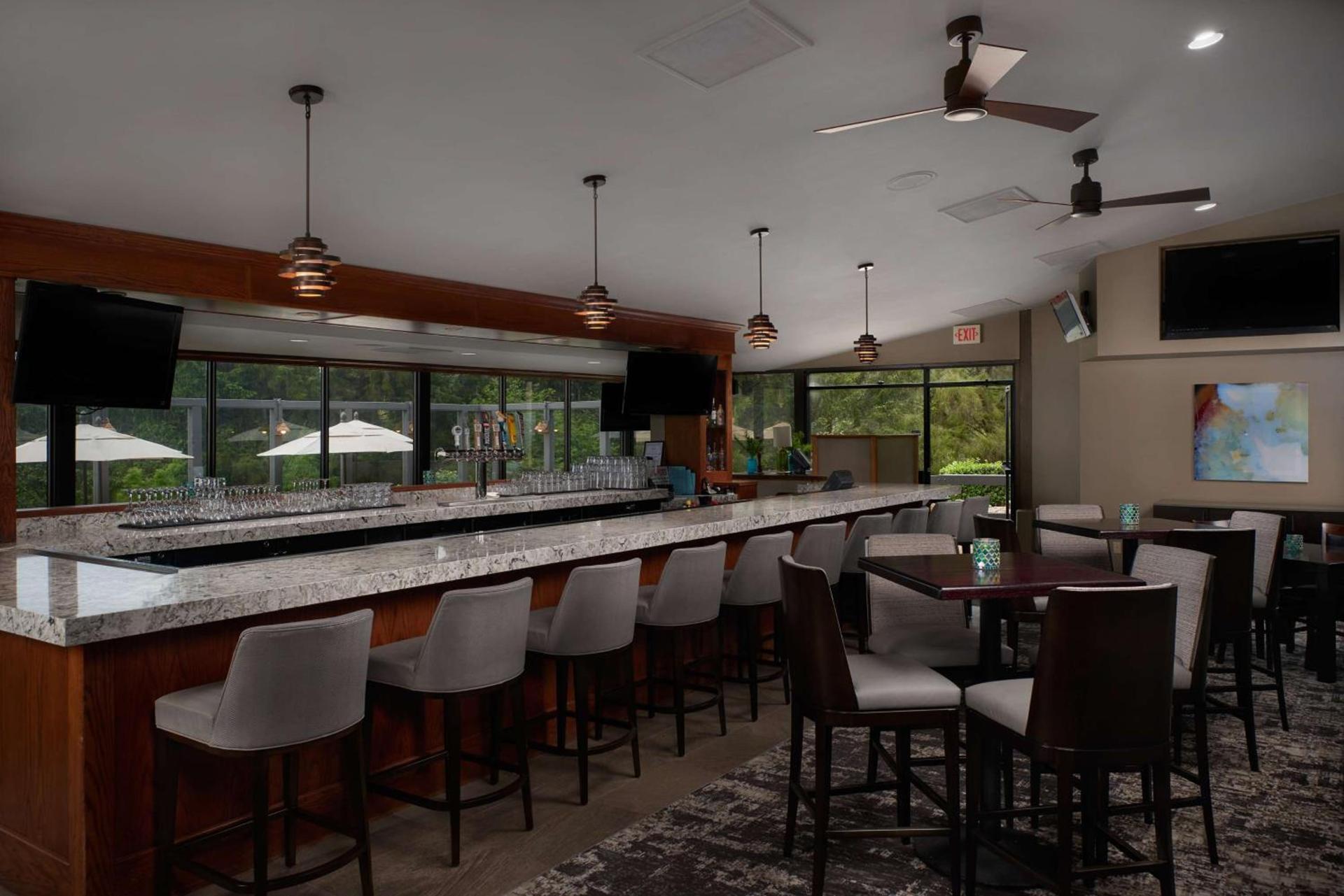 Best Western Plus Agate Beach Inn photo 14