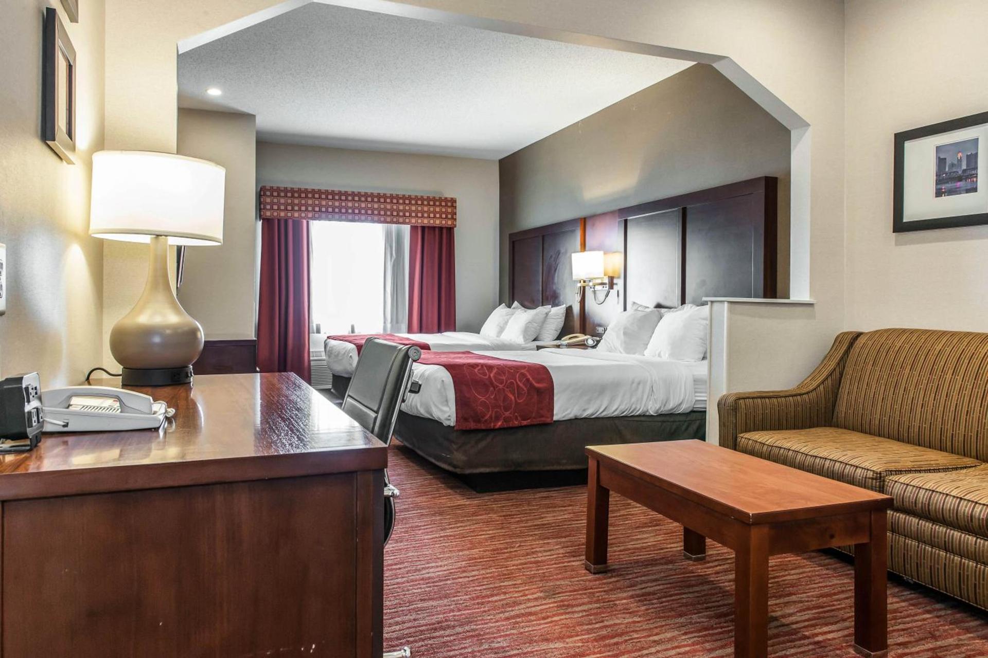 Comfort Suites Columbus Expo Center photo 5