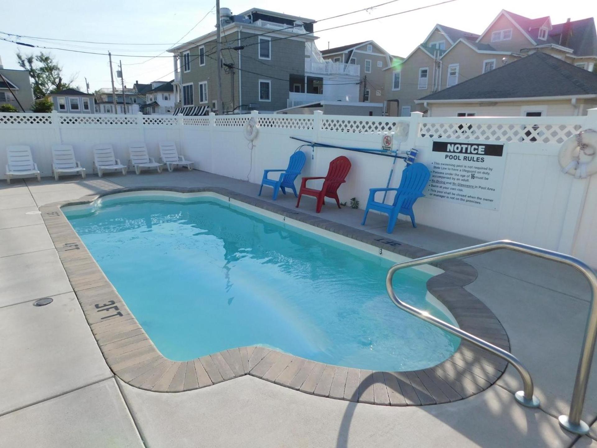 Blue Water Inn photo 14