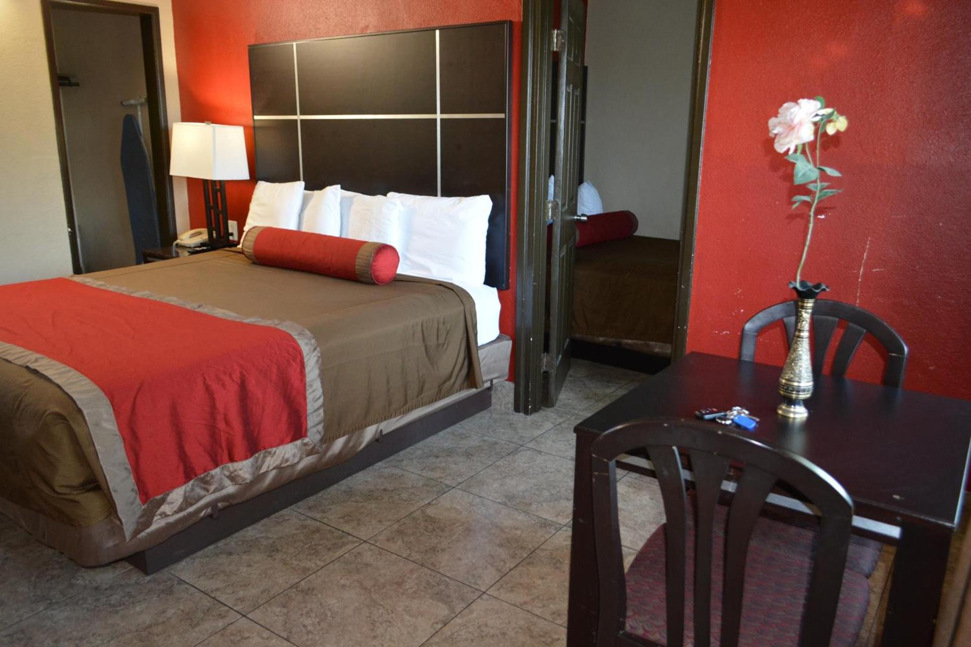 Harbor Inn & Suites Oceanside photo 18