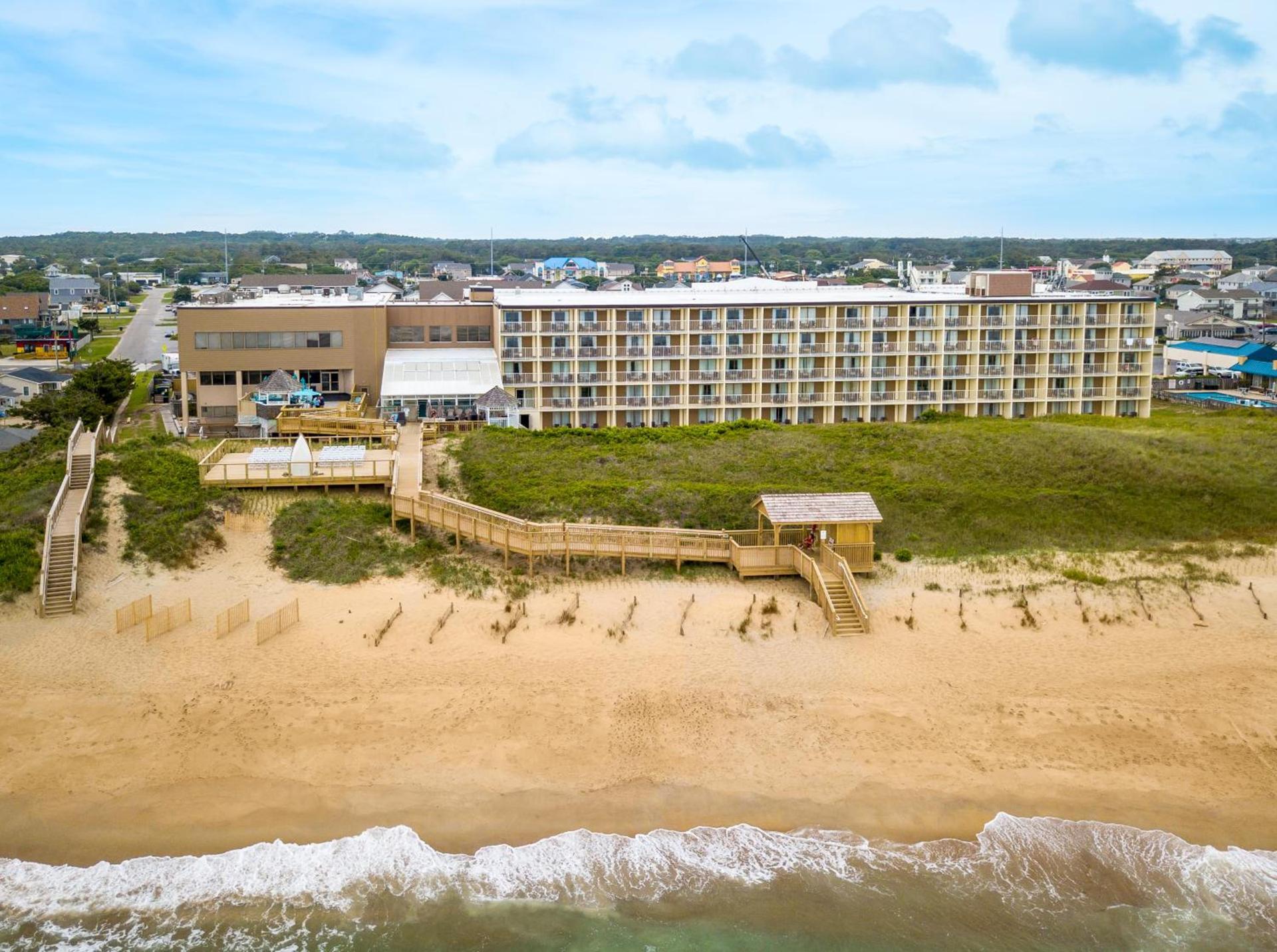 Ramada Plaza by Wyndham Nags Head Oceanfront photo 9