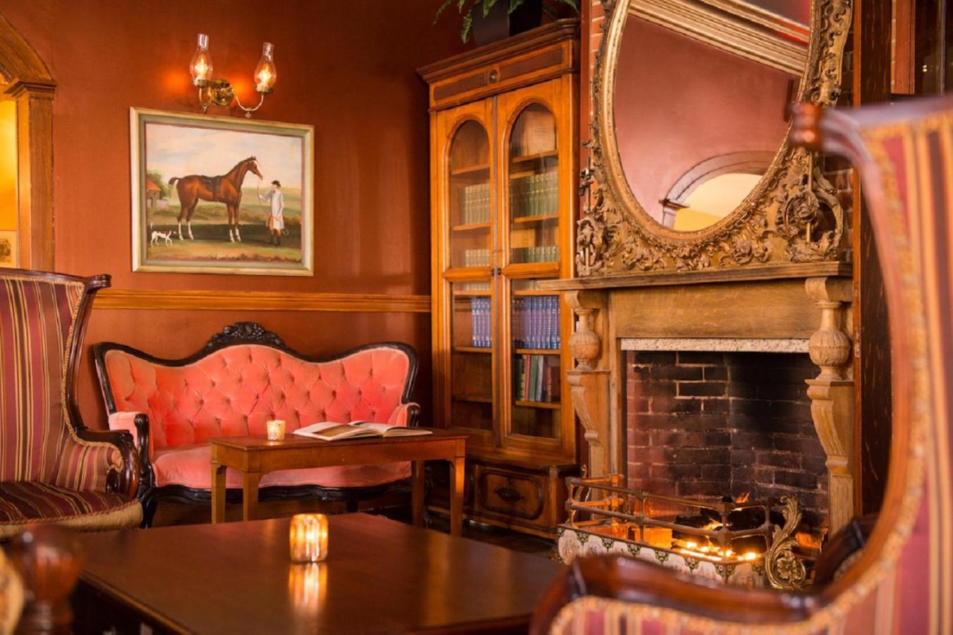 The Inn at Saratoga photo 12