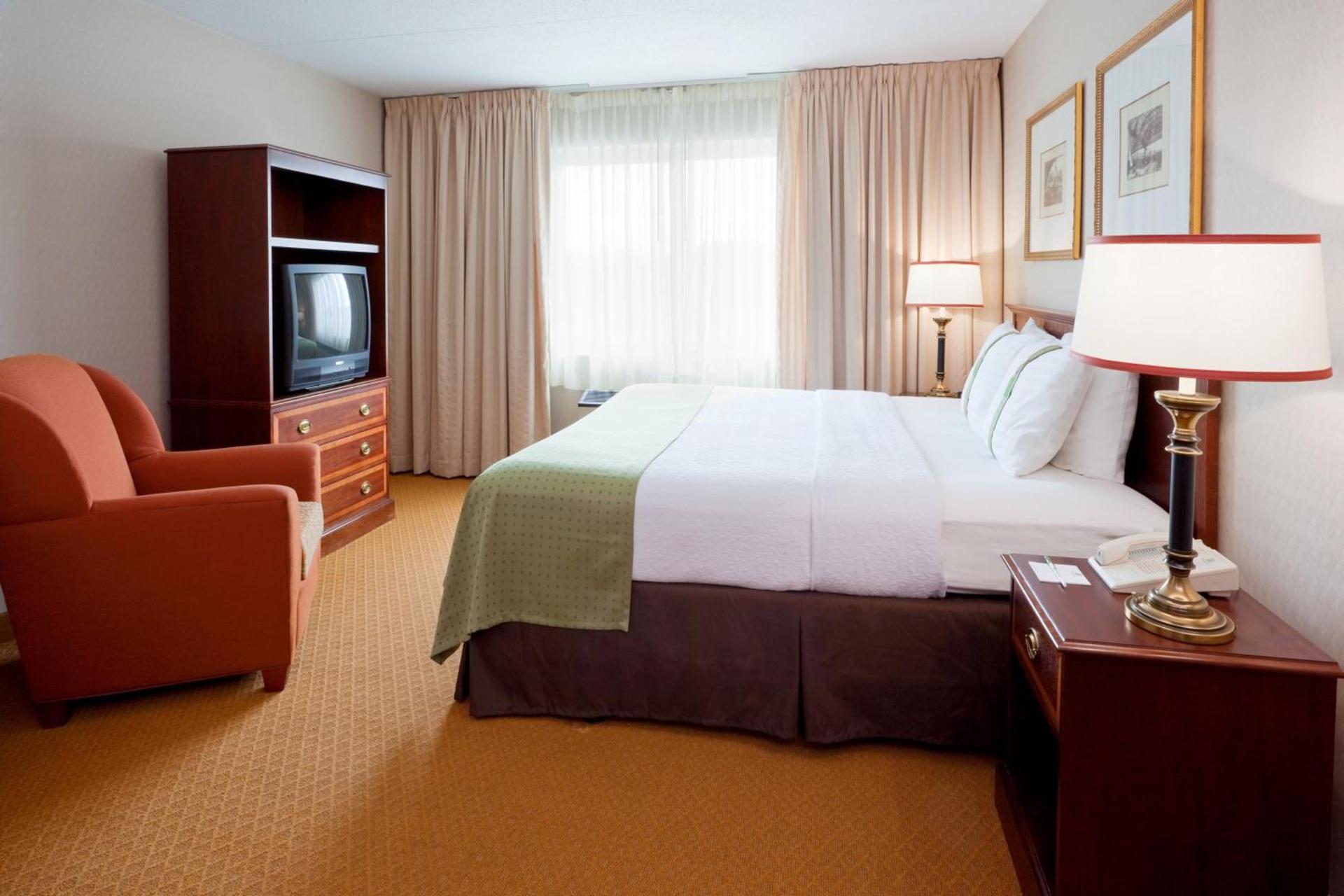 Holiday Inn Budd Lake - Rockaway Area by IHG photo 3