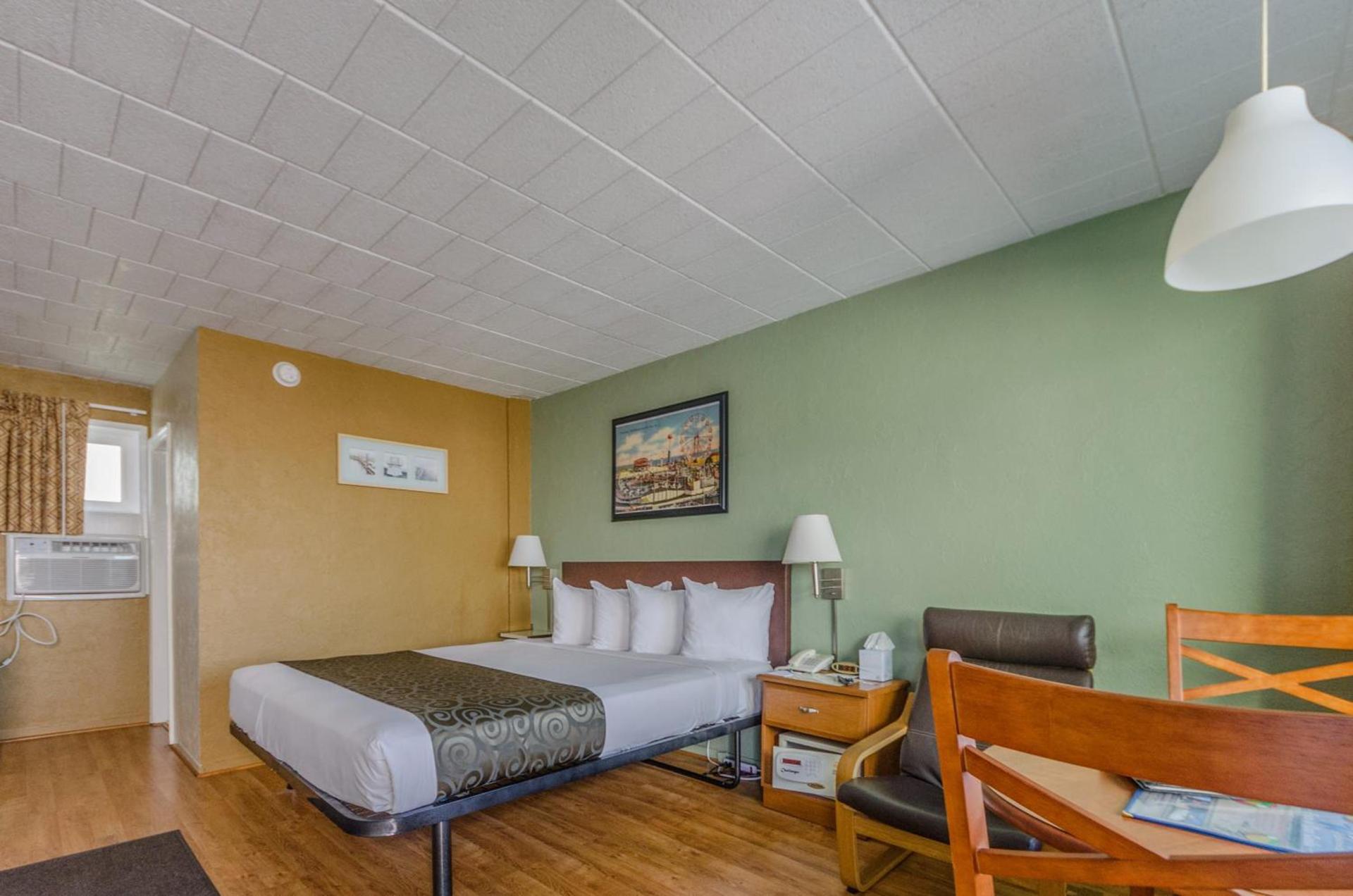 Marlane Motel photo 24