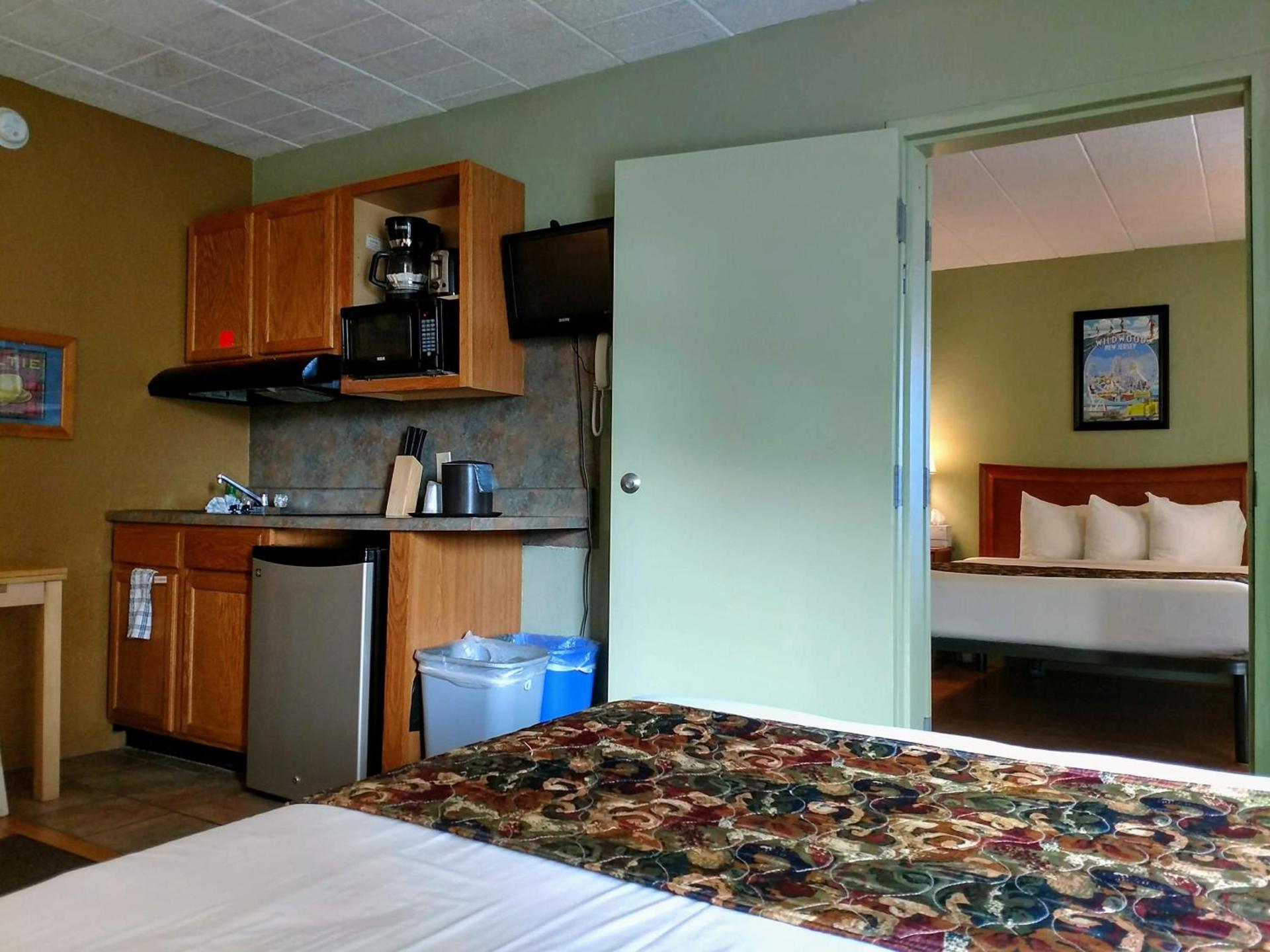 Marlane Motel photo 22