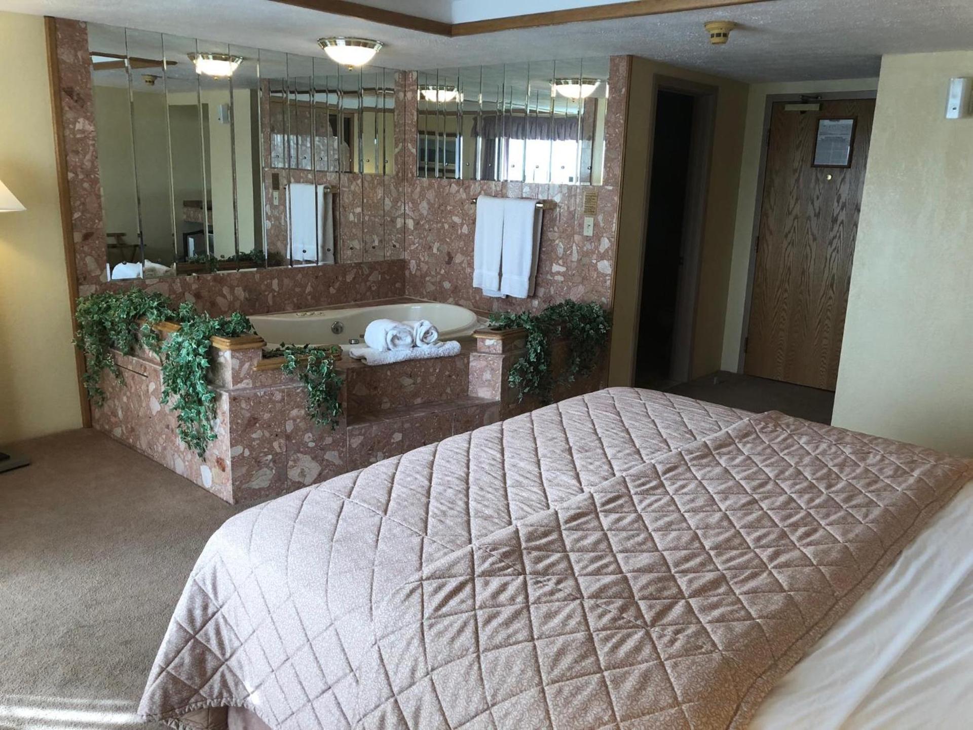 Riveredge Resort Hotel photo 8