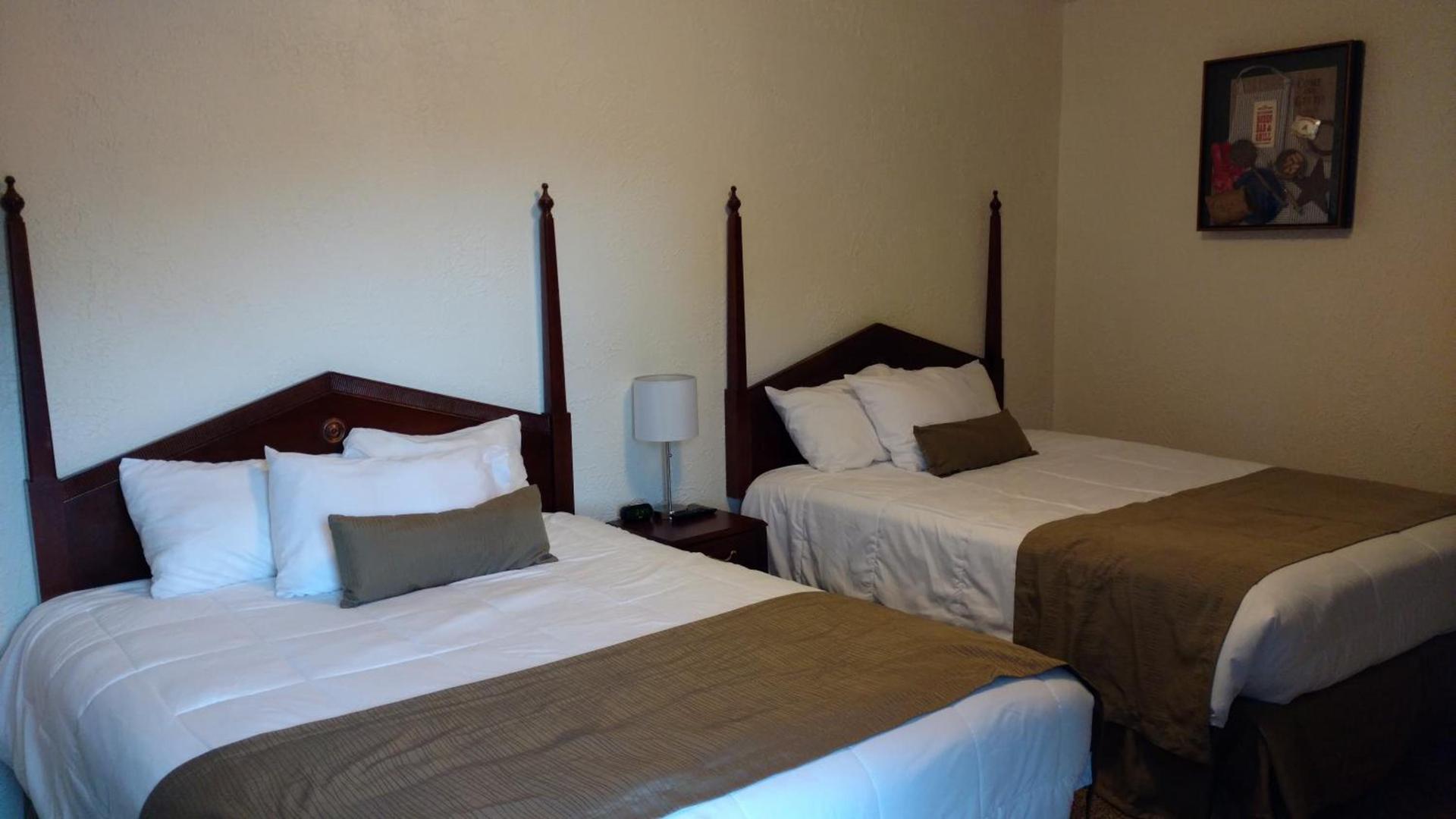 Cattlemen Motel photo 14