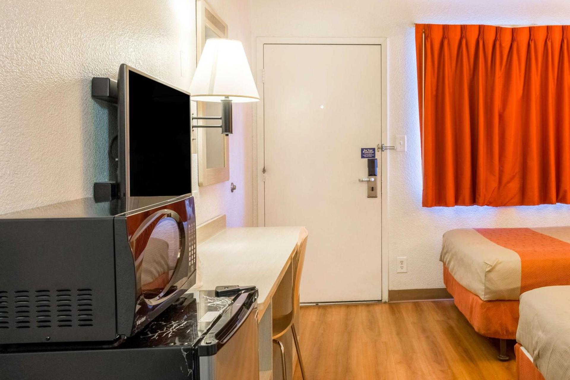Motel 6-Mojave, CA photo 8