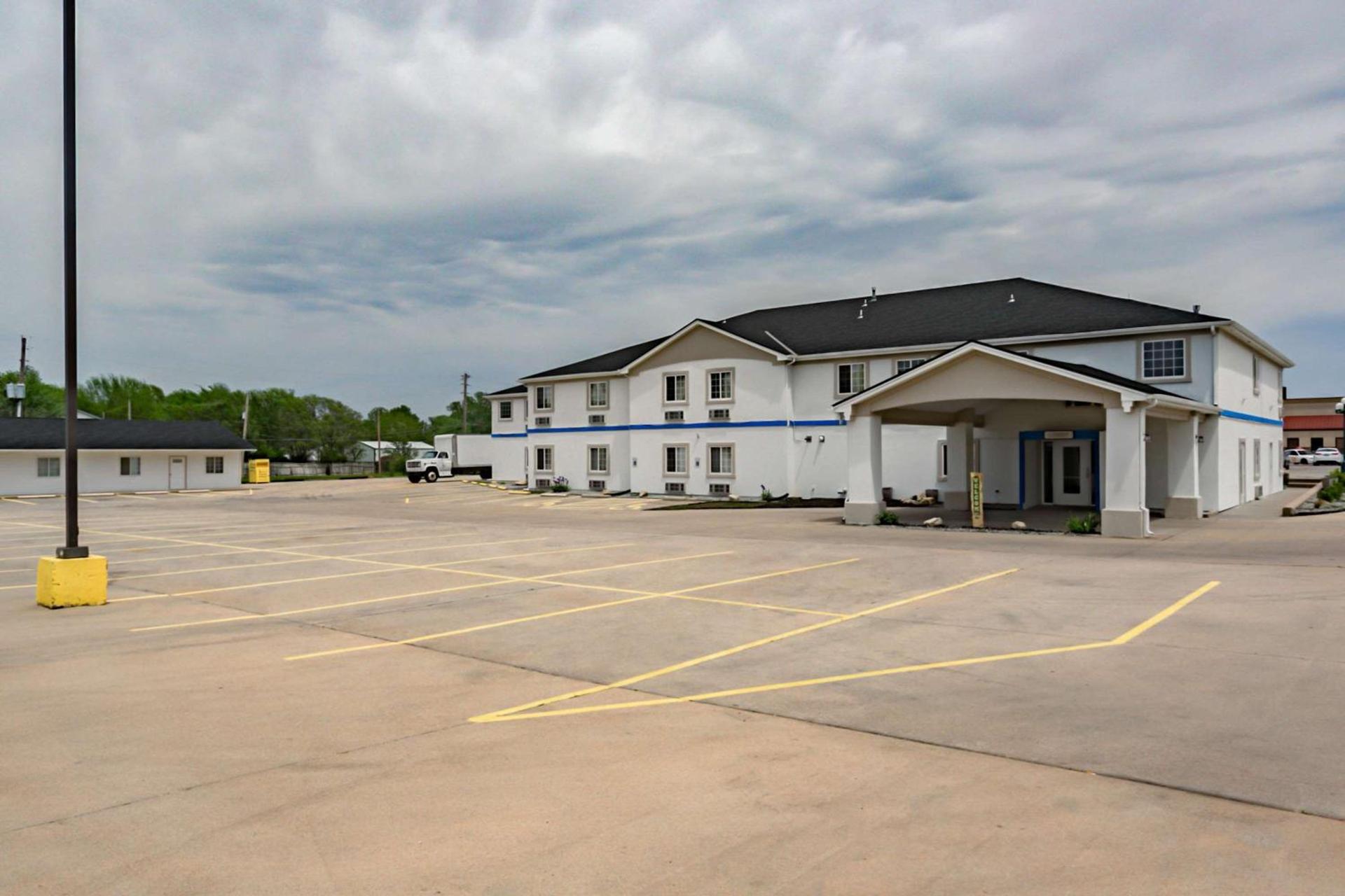 Motel 6-Augusta, KS photo 5
