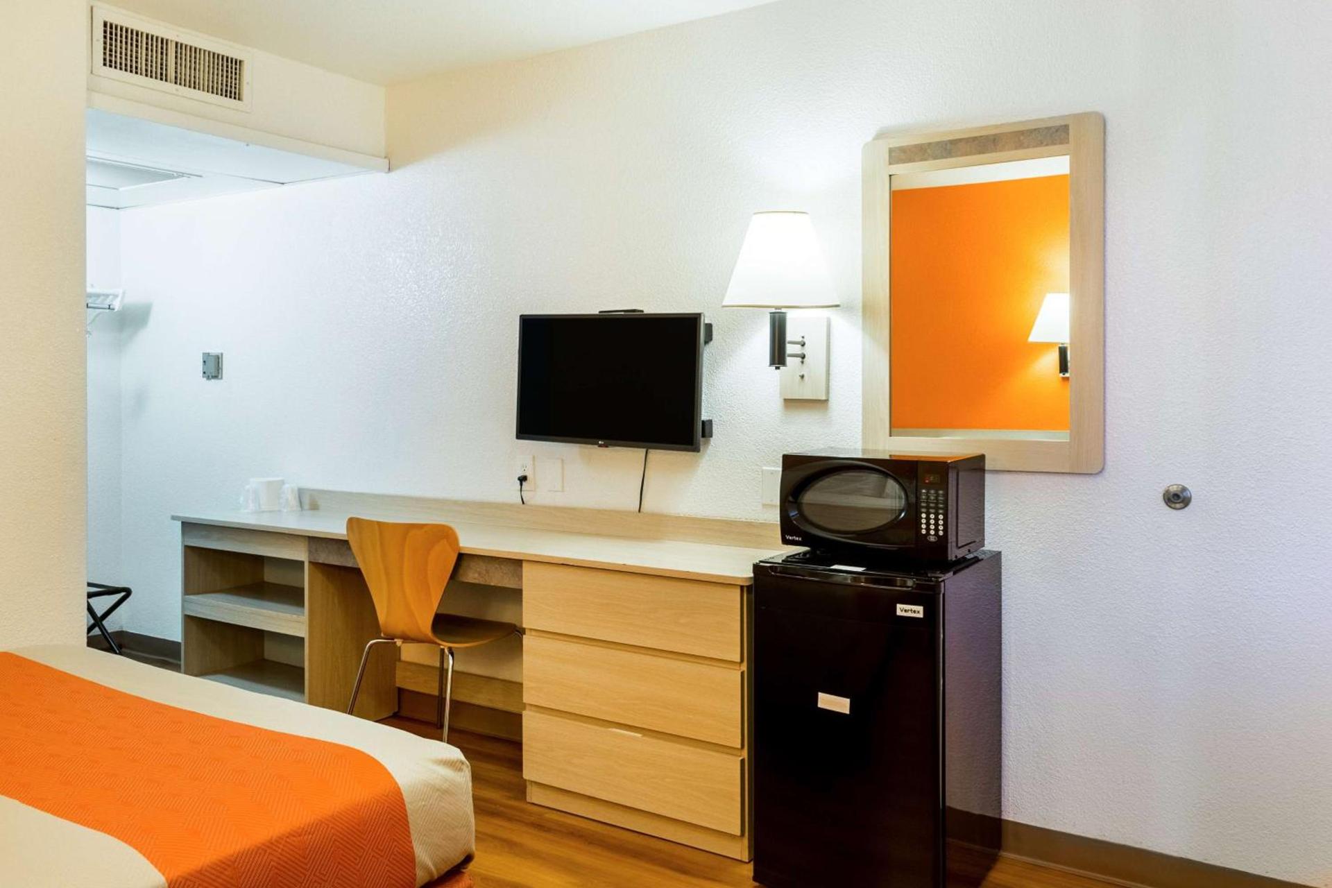 Motel 6-Mojave, CA photo 13