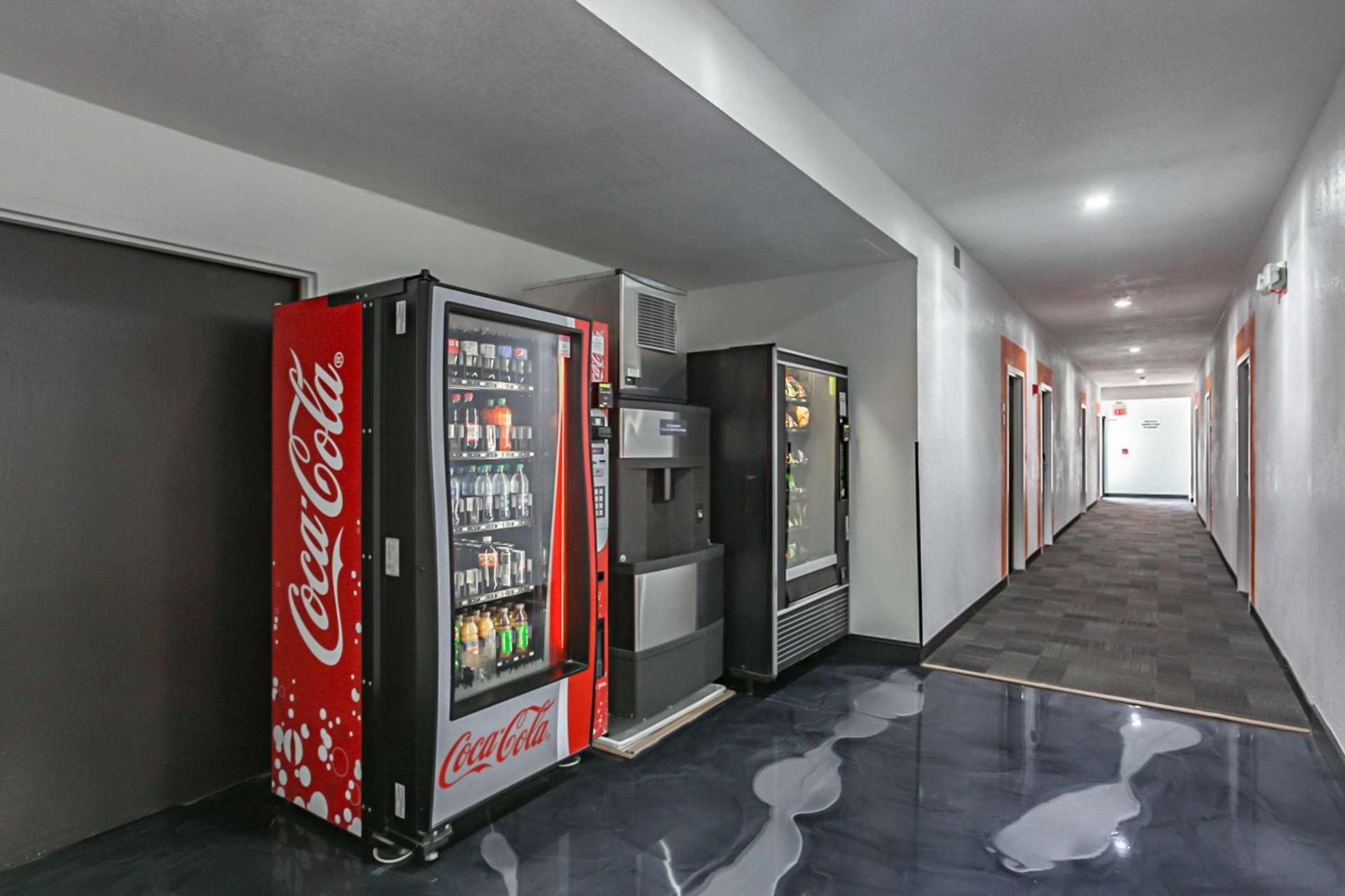 Motel 6-Augusta, KS photo 26
