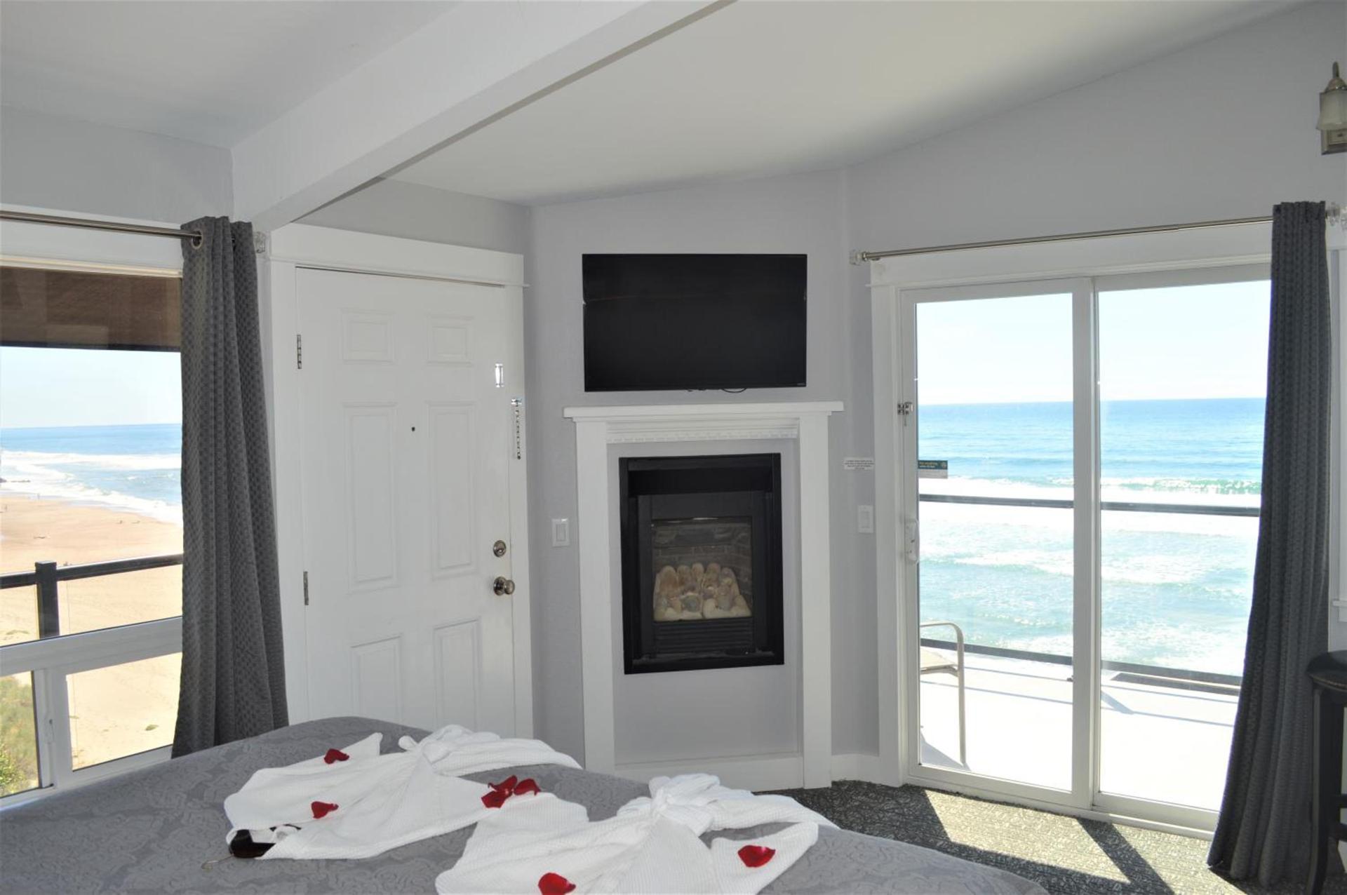 Beachfront Manor Hotel photo 11
