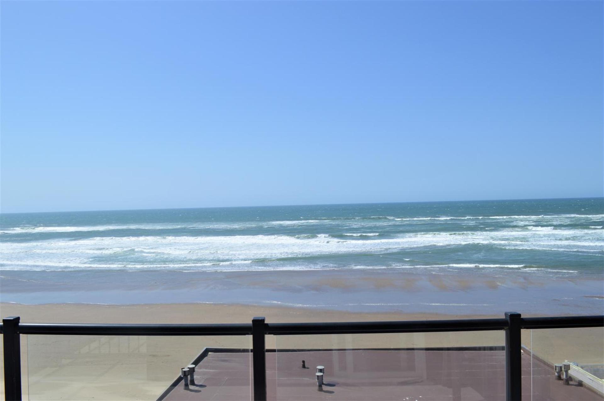 Beachfront Manor Hotel photo 12