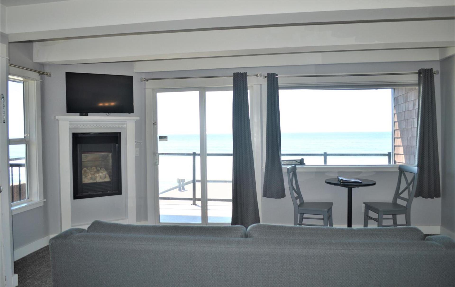 Beachfront Manor Hotel photo 16