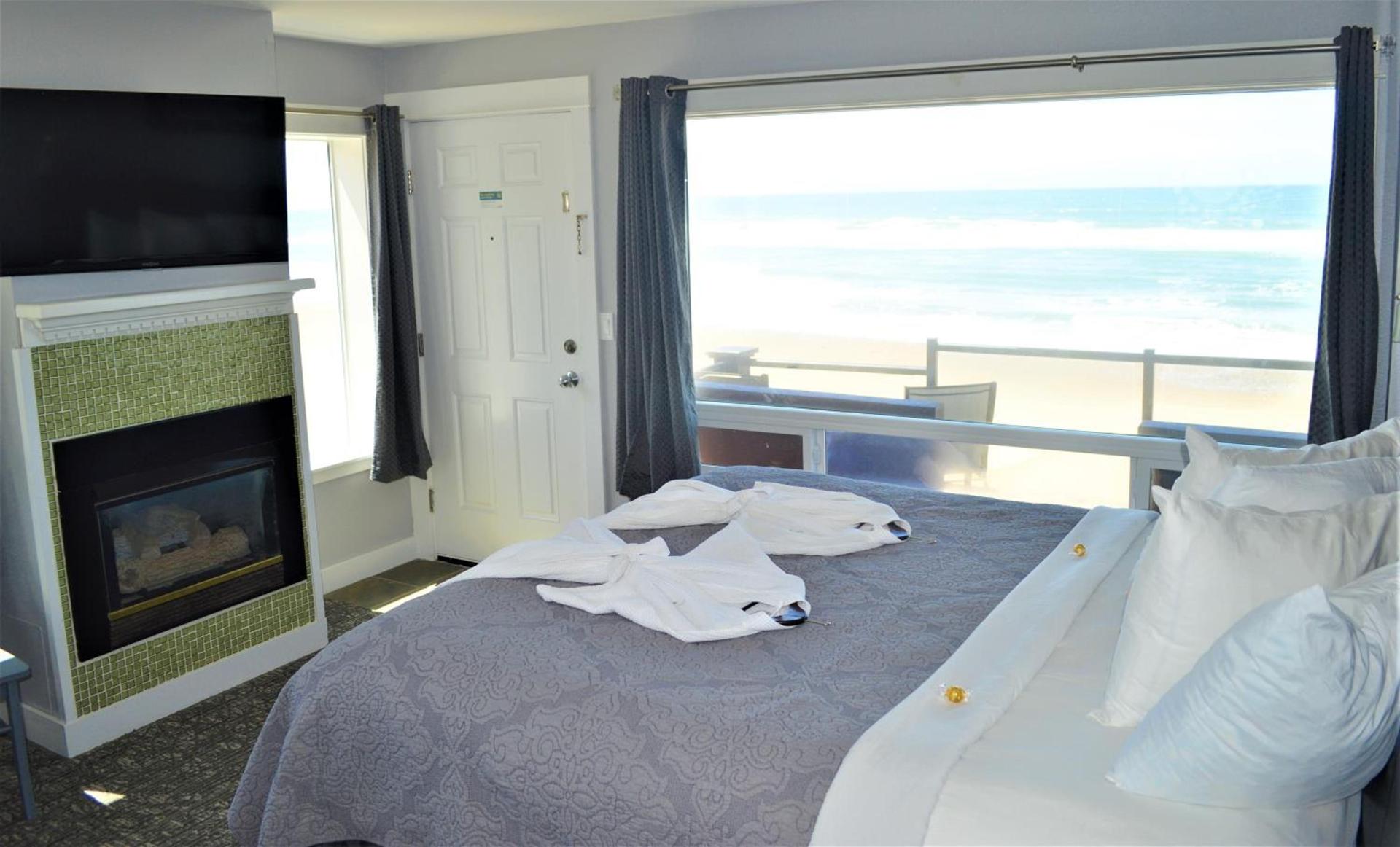 Beachfront Manor Hotel photo 5