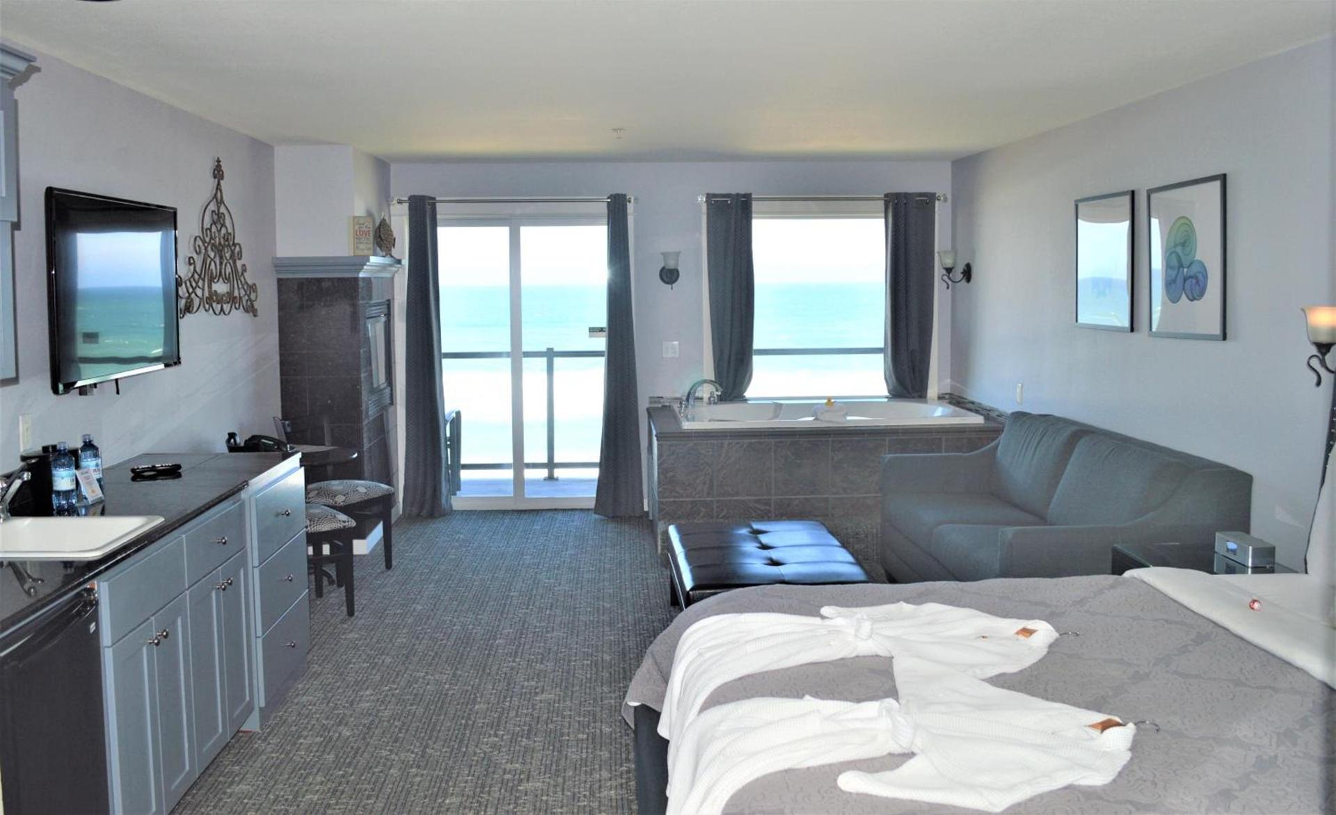 Starfish Manor Oceanfront Hotel photo 29