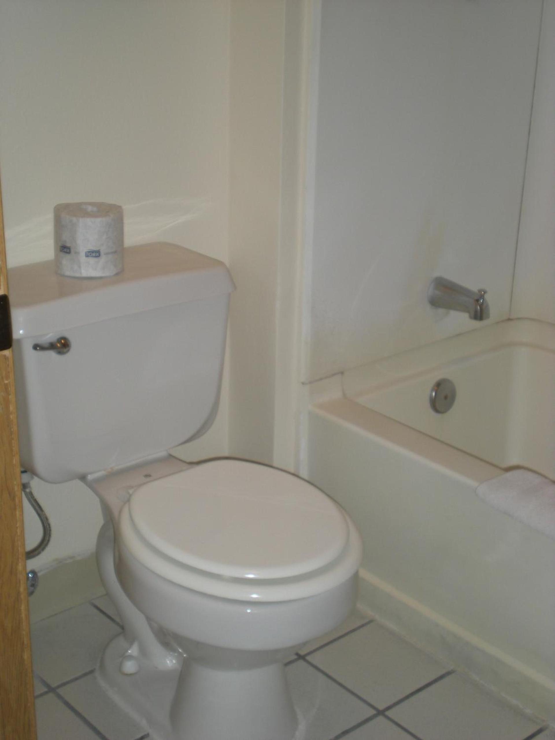 Travelers Inn - Phoenix photo 30