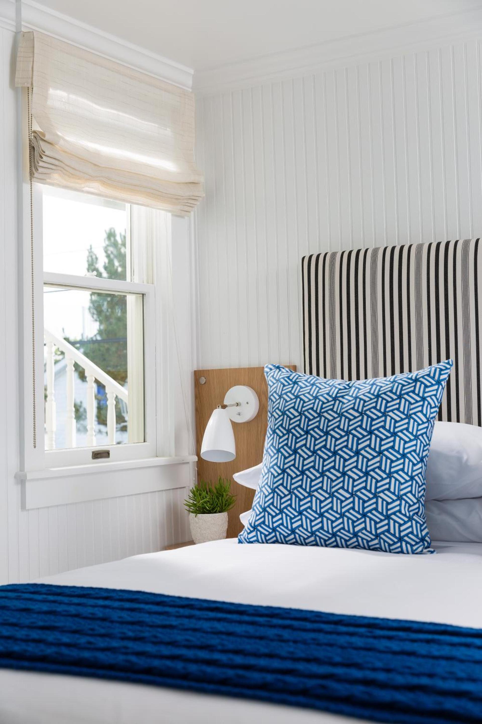 Blue - Inn on the Beach photo 3