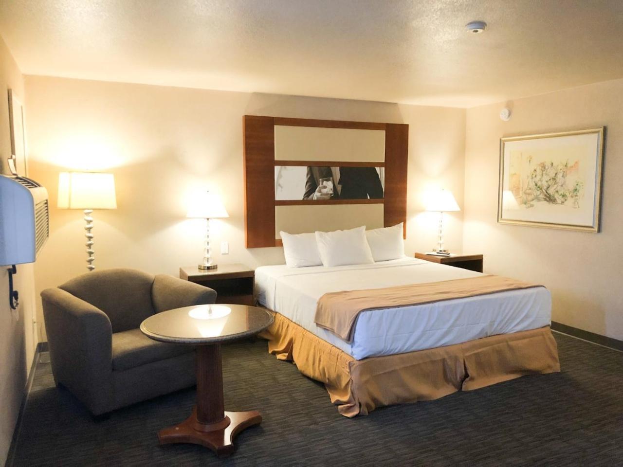 Sunrise Inn photo 60