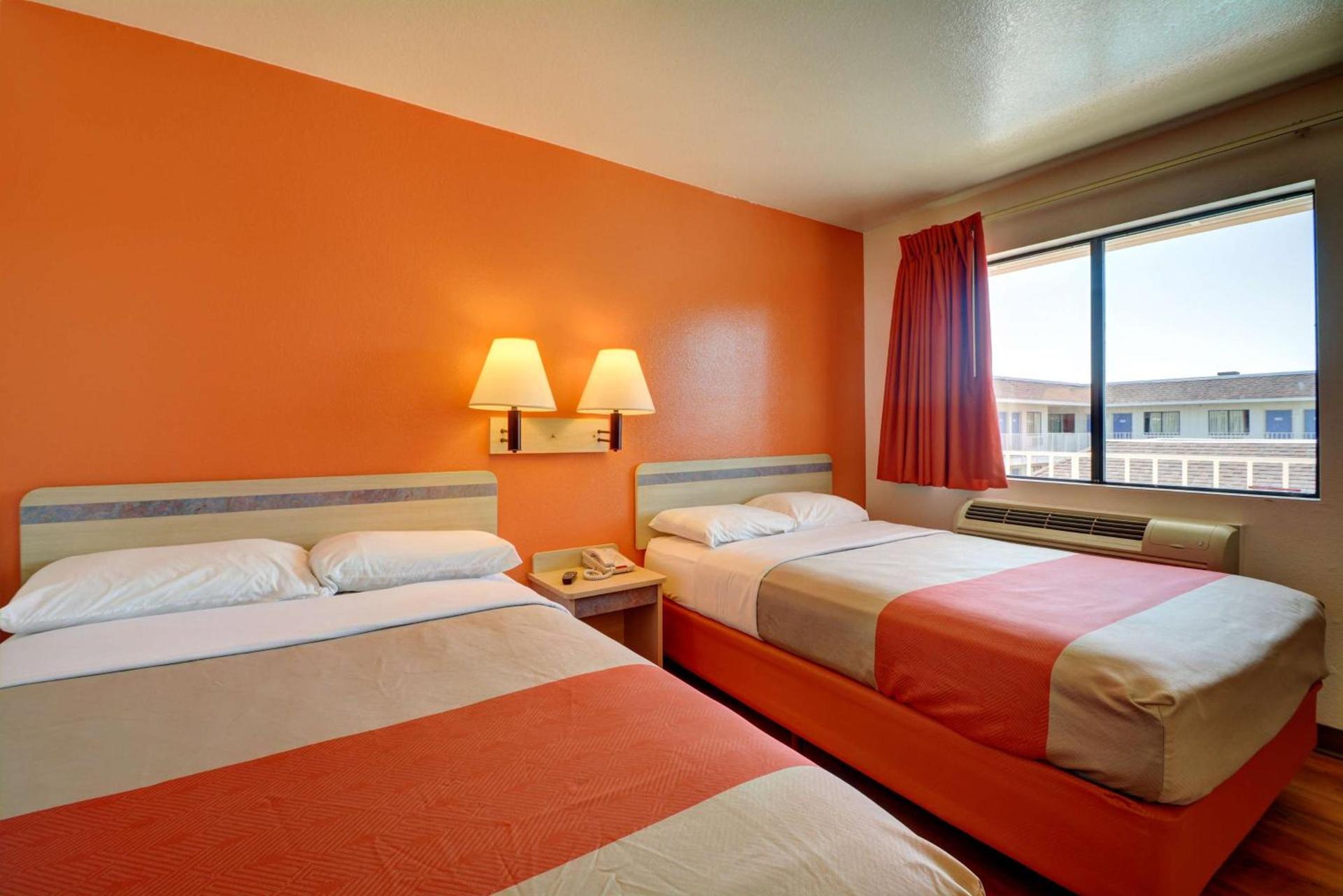 Motel 6-Windsor Locks, CT - Hartford photo 14