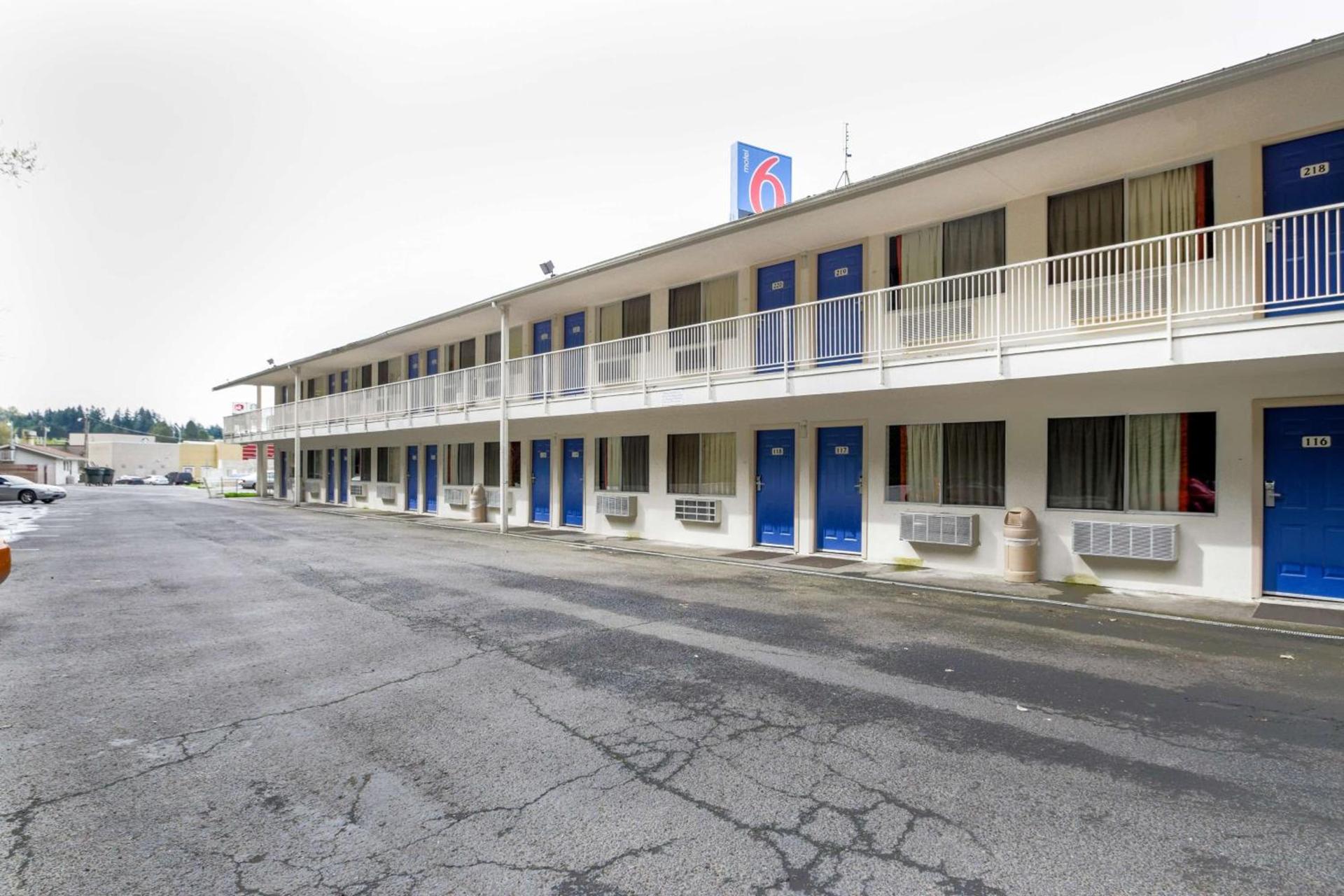 Motel 6-Kelso, WA - Mt. St. Helens photo 2