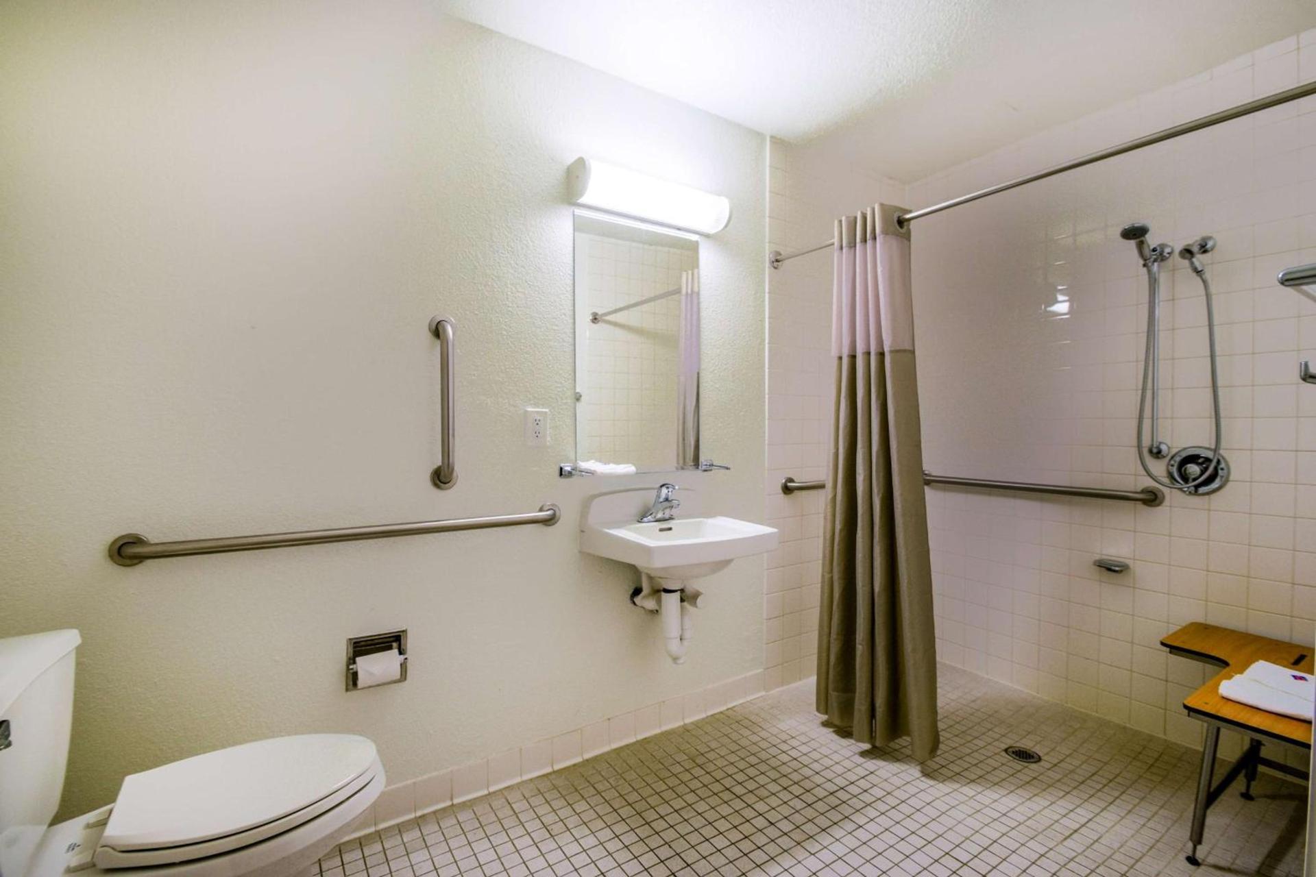 Motel 6-Kelso, WA - Mt. St. Helens photo 12