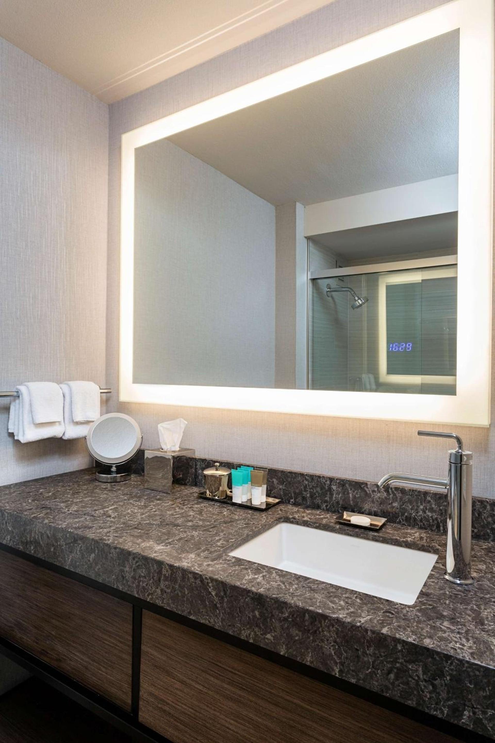 Hyatt Regency Rochester photo 12