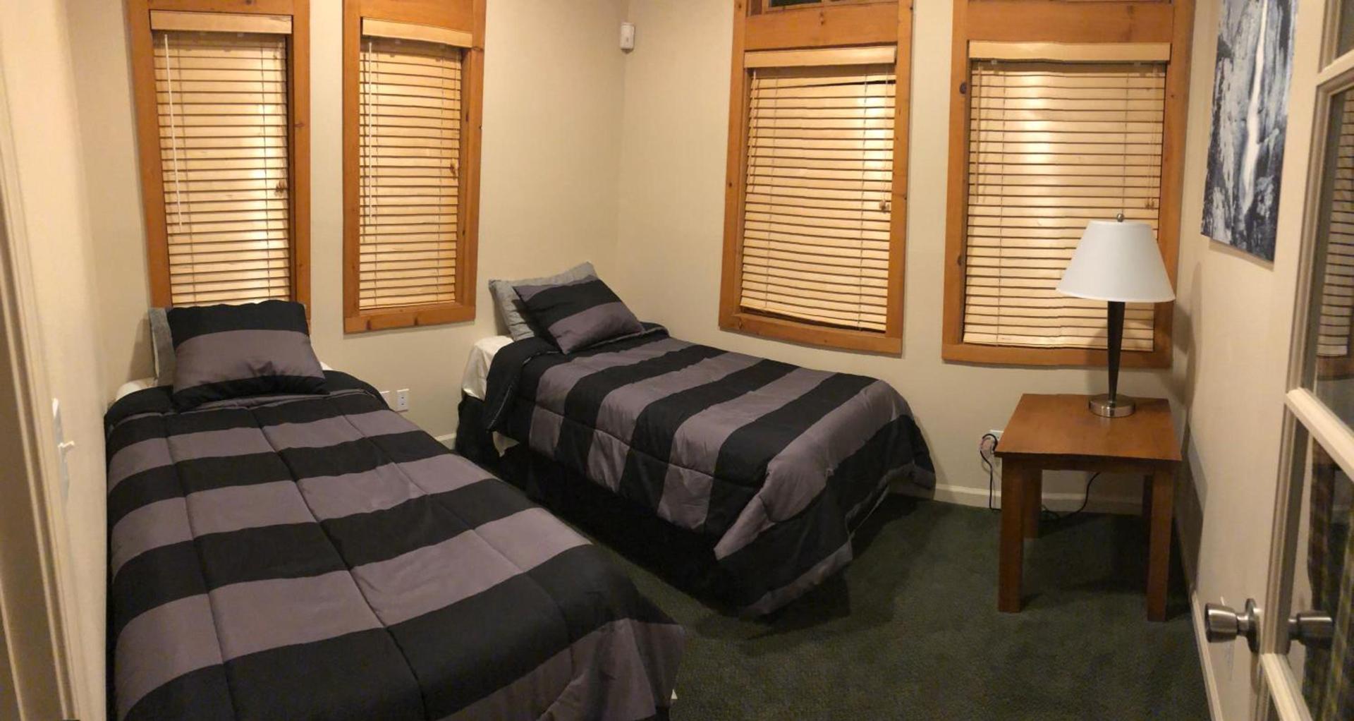 Yosemite View Lodge photo 77