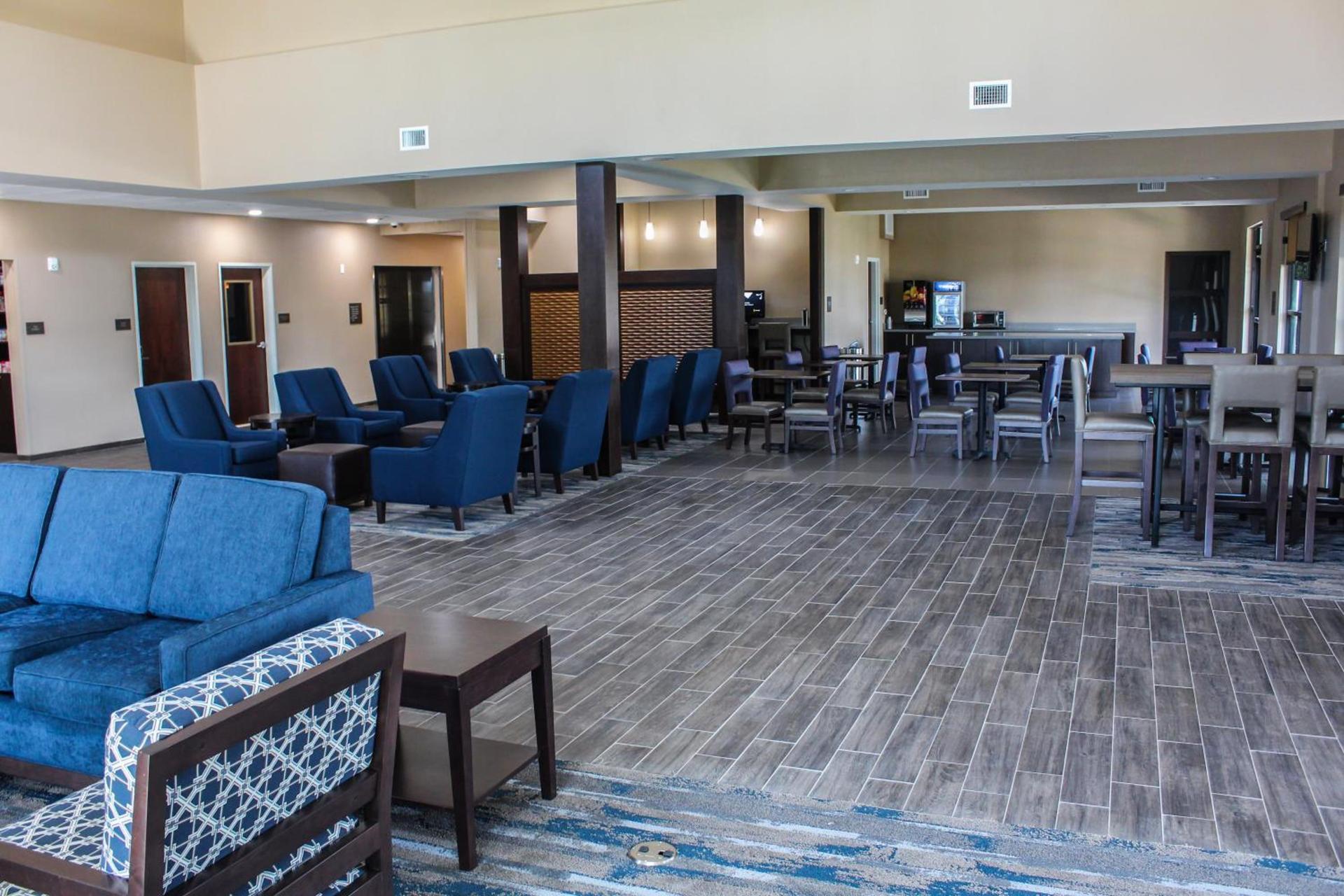 Comfort Suites - South Austin photo 24
