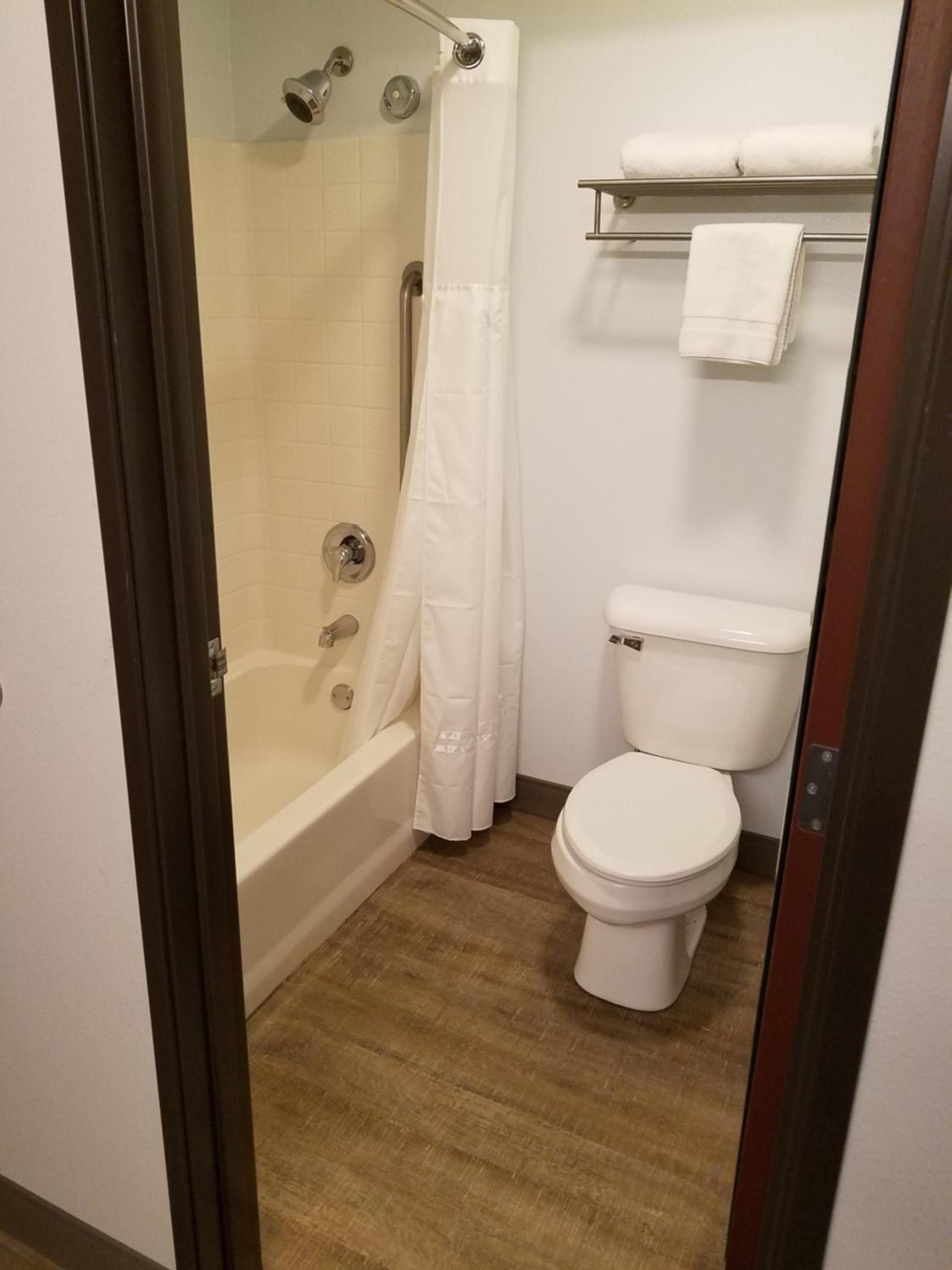 Best Western Sandy Inn photo 34