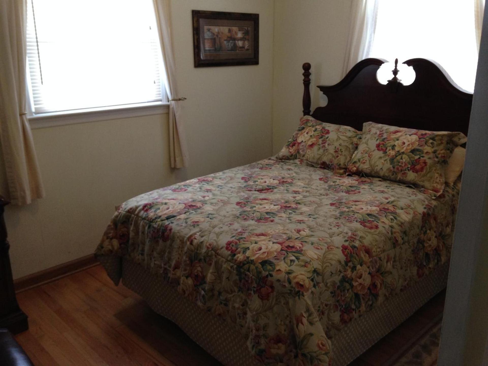 Phillips Historic Motel & Cottages photo 56