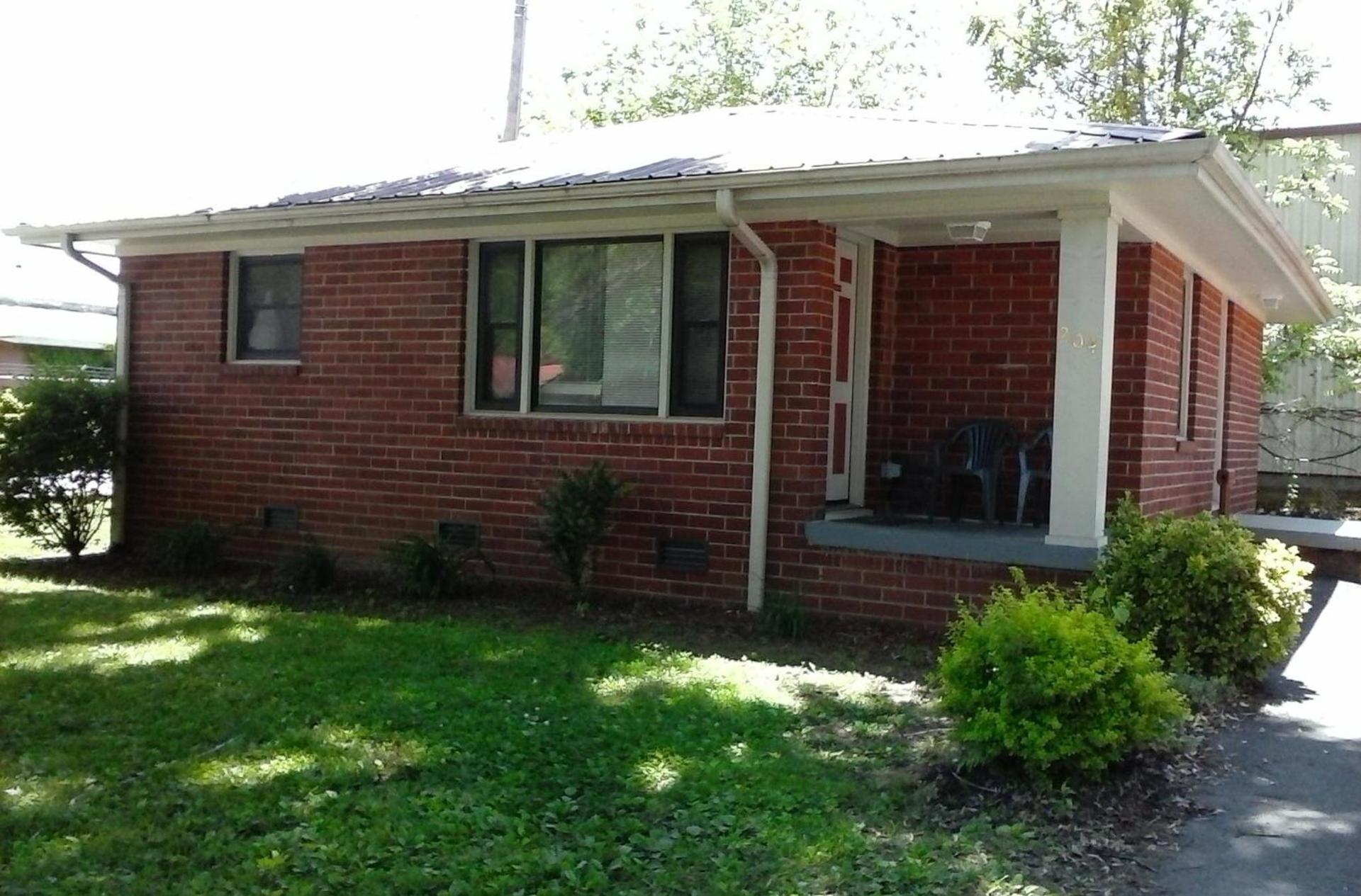 Phillips Historic Motel & Cottages photo 55