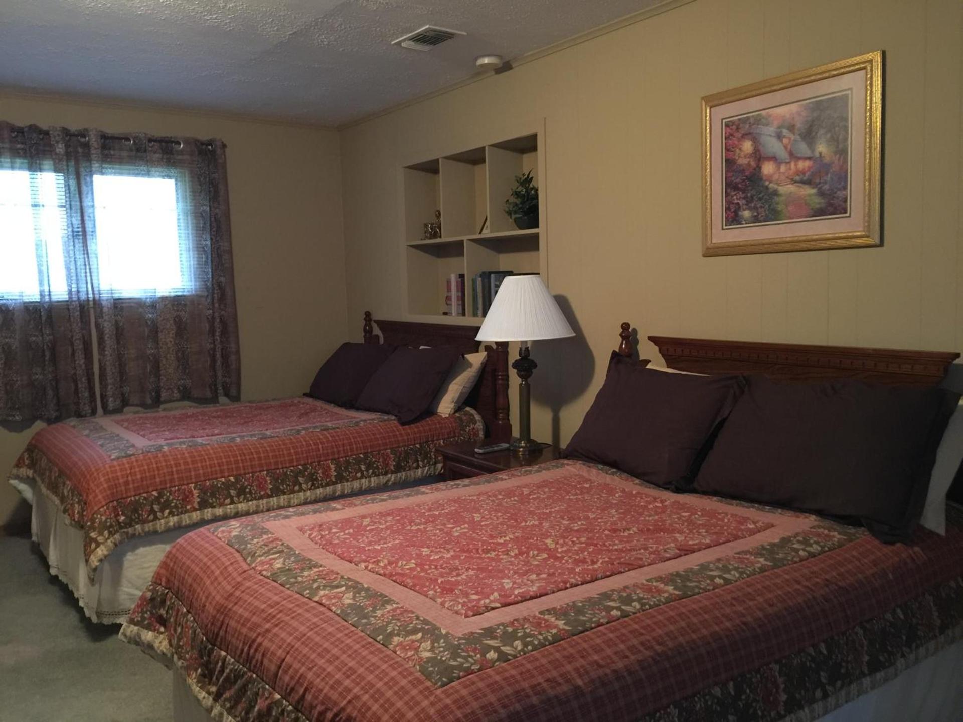 Phillips Historic Motel & Cottages photo 49