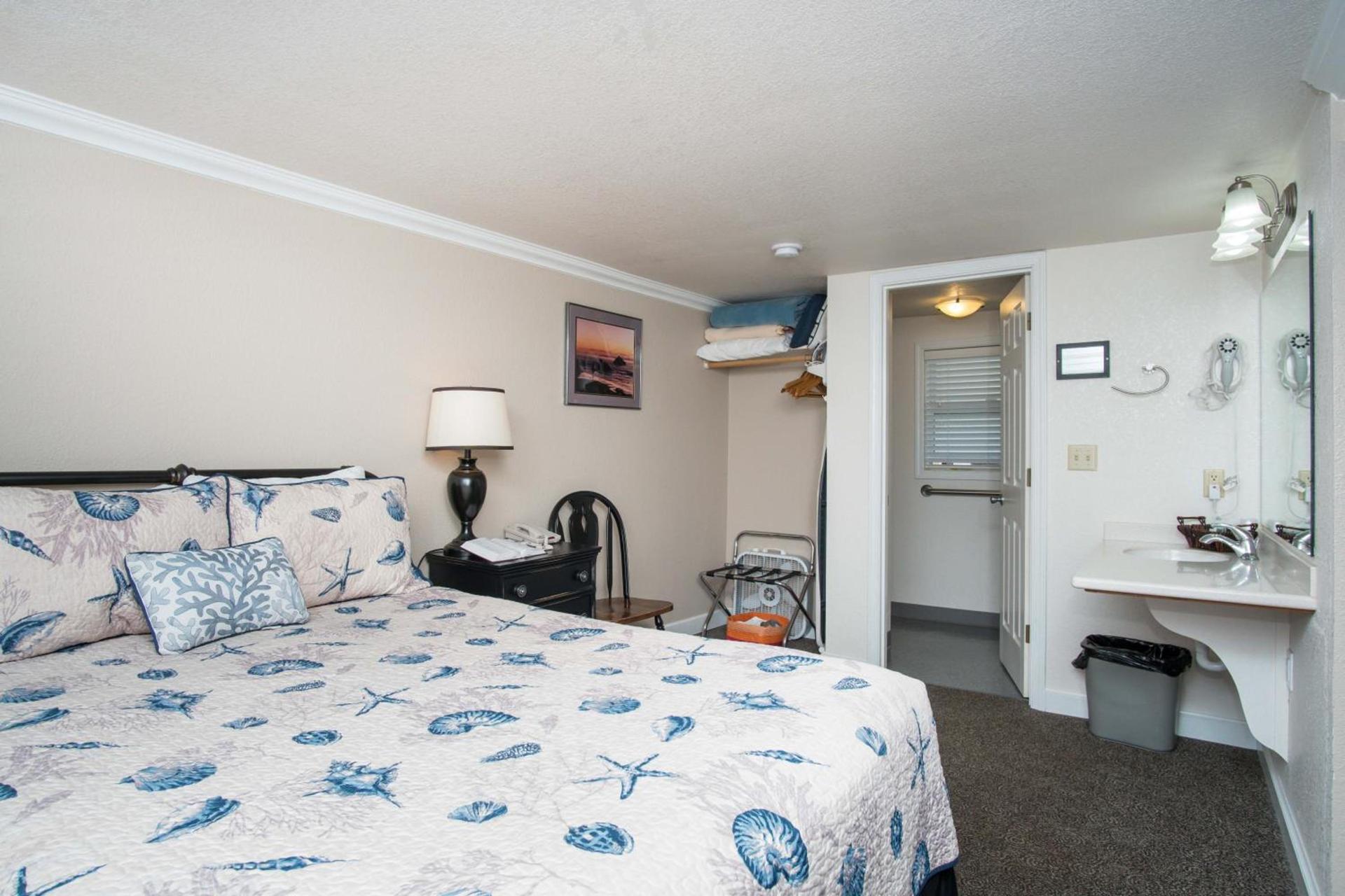 Ecola Creek Lodge photo 34