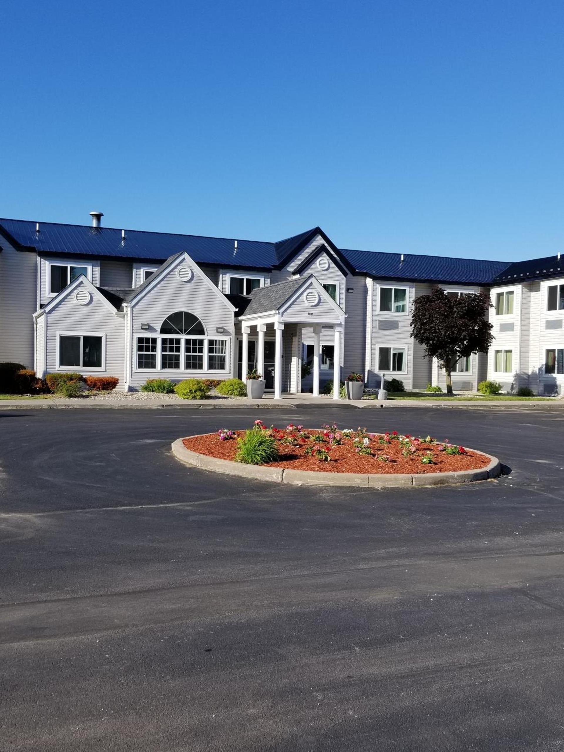 Quality Inn & Suites Watertown Fort Drum photo 25