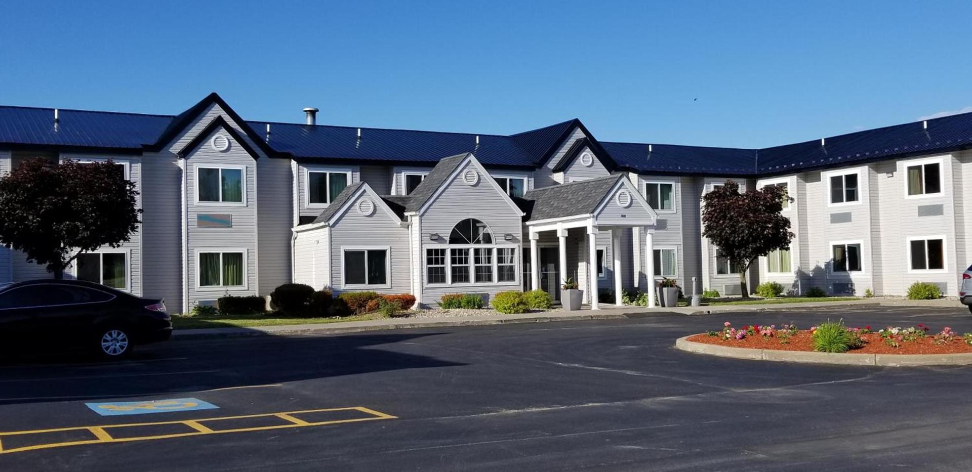 Quality Inn & Suites Watertown Fort Drum photo 1