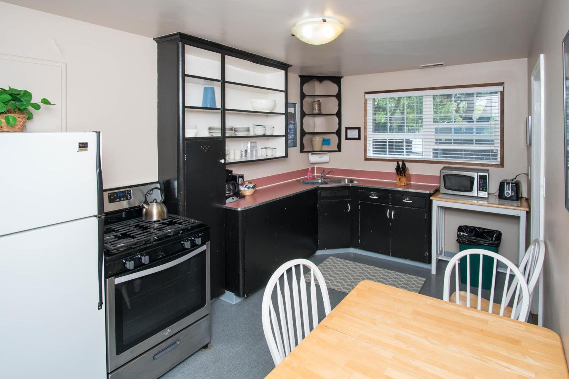 Ecola Creek Lodge photo 9