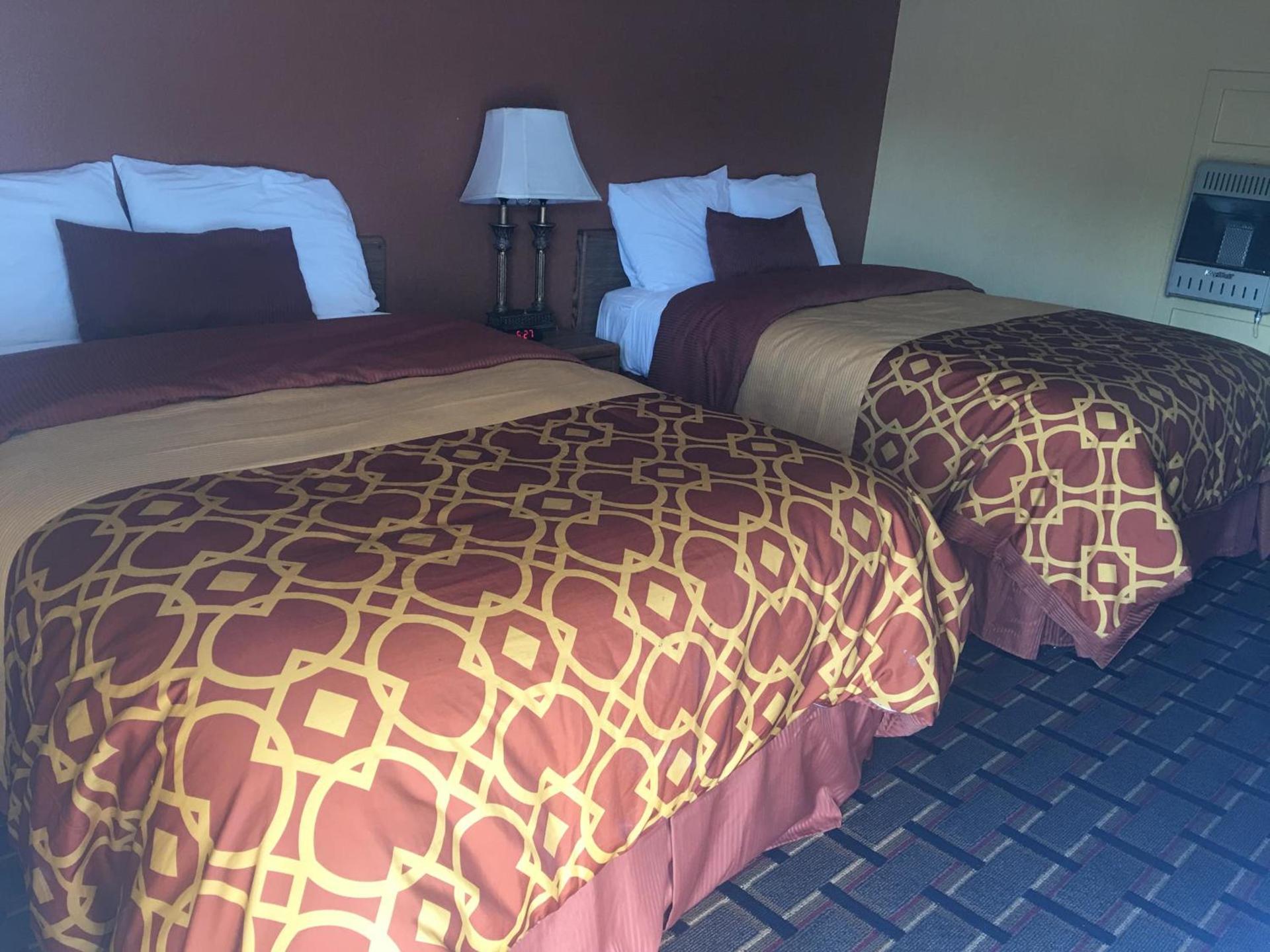 Royal Inn photo 2
