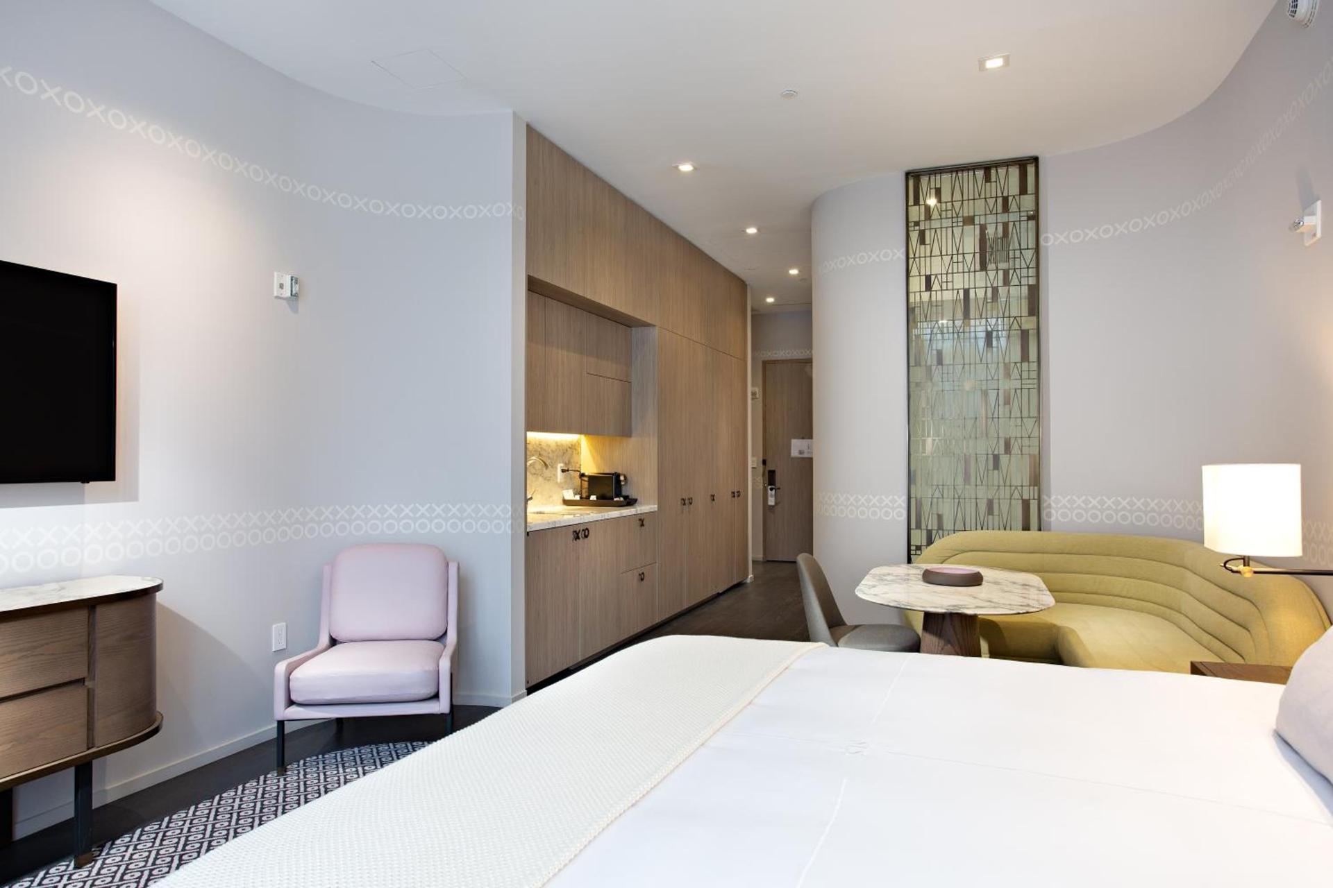 SLS LUX Brickell photo 49