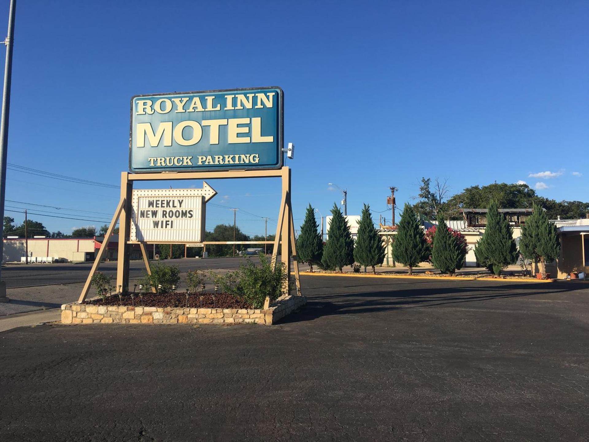 Royal Inn photo 48