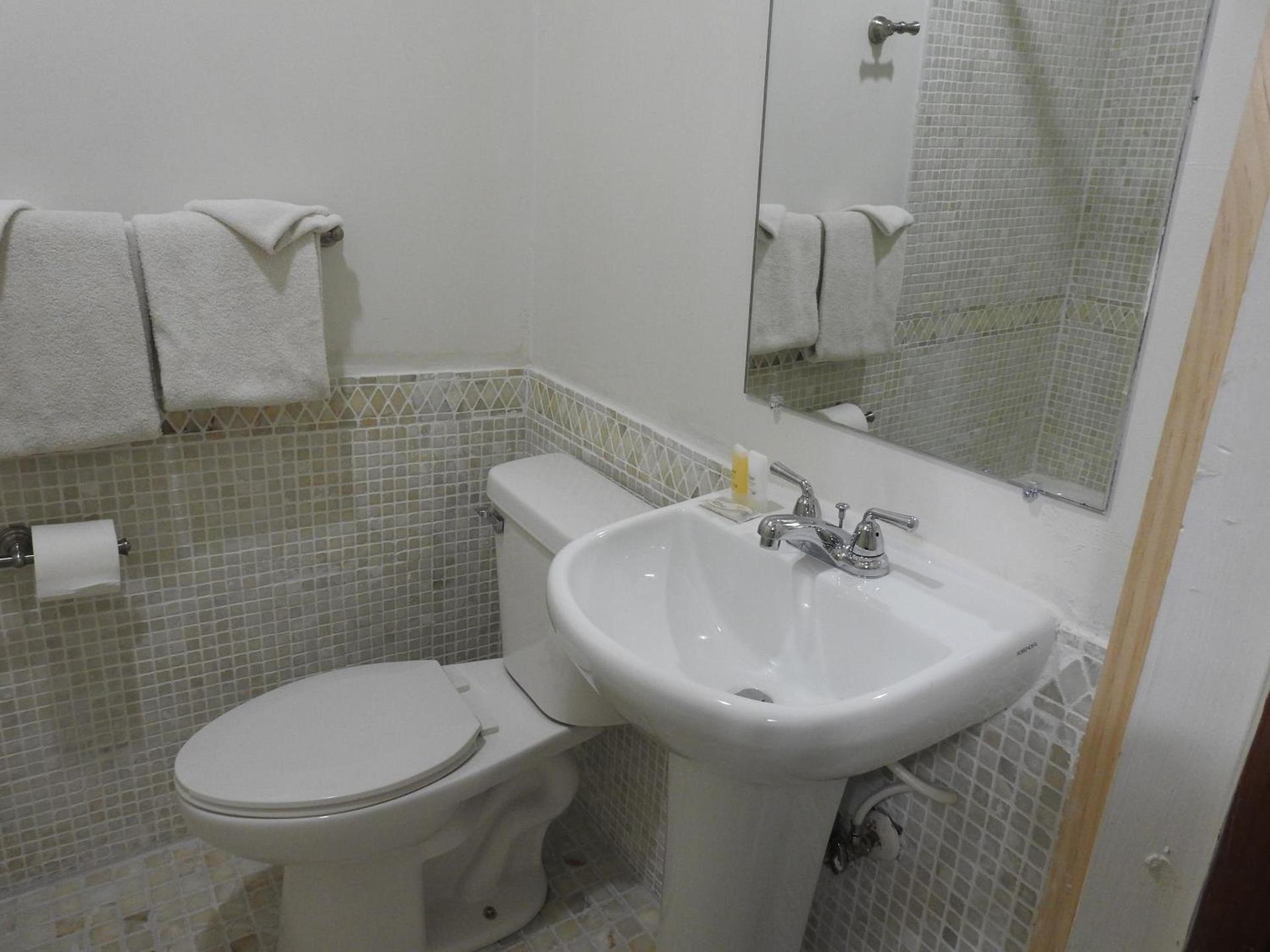 Liberty Inn Motel photo 6