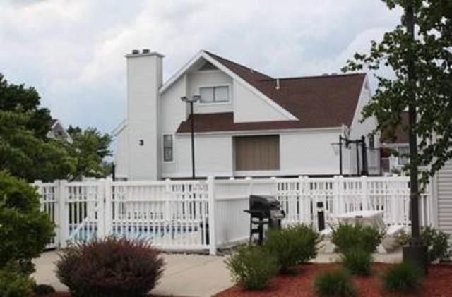 Suburban Studios photo 11