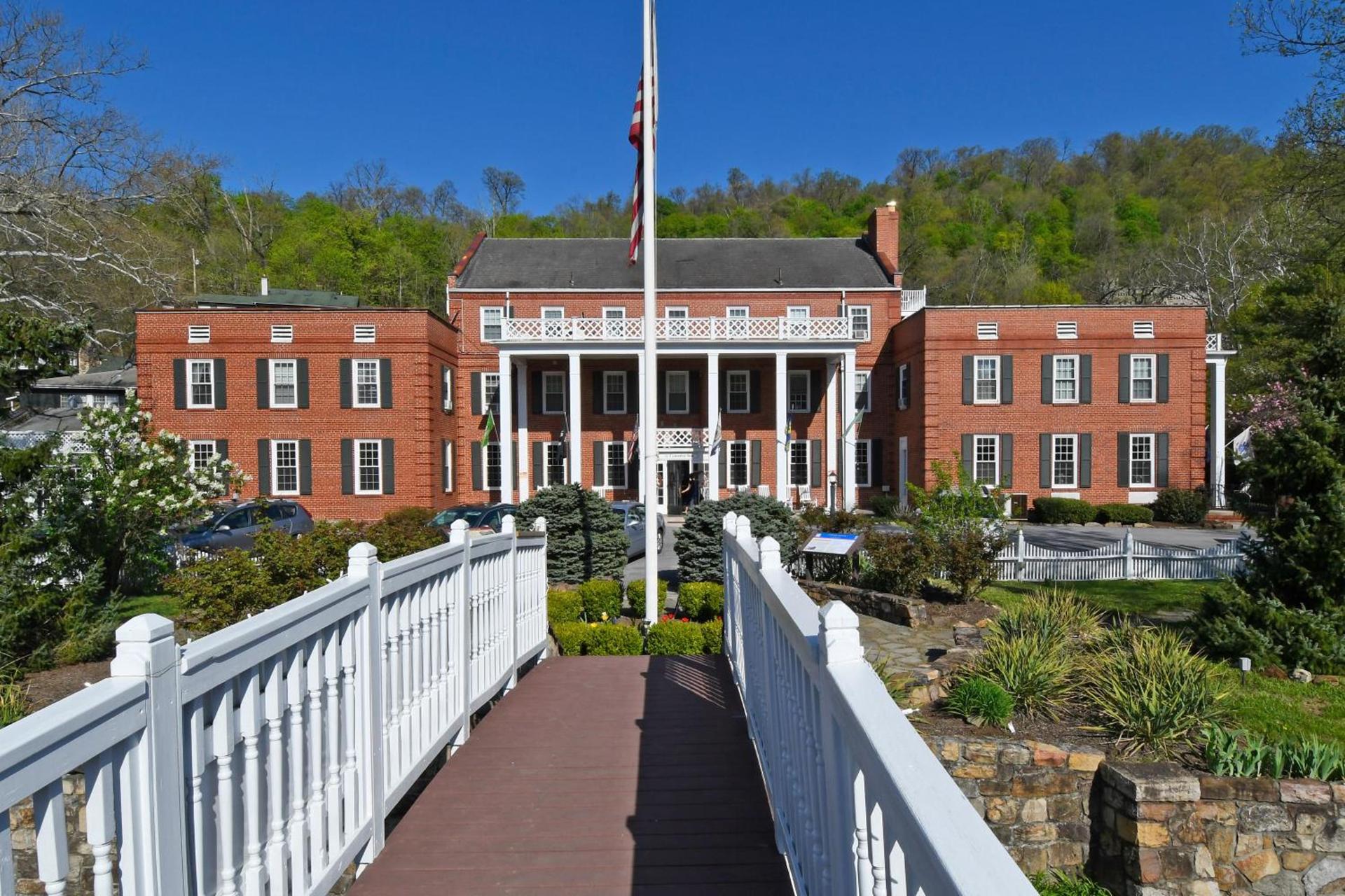 The Country Inn of Berkeley Springs photo 2