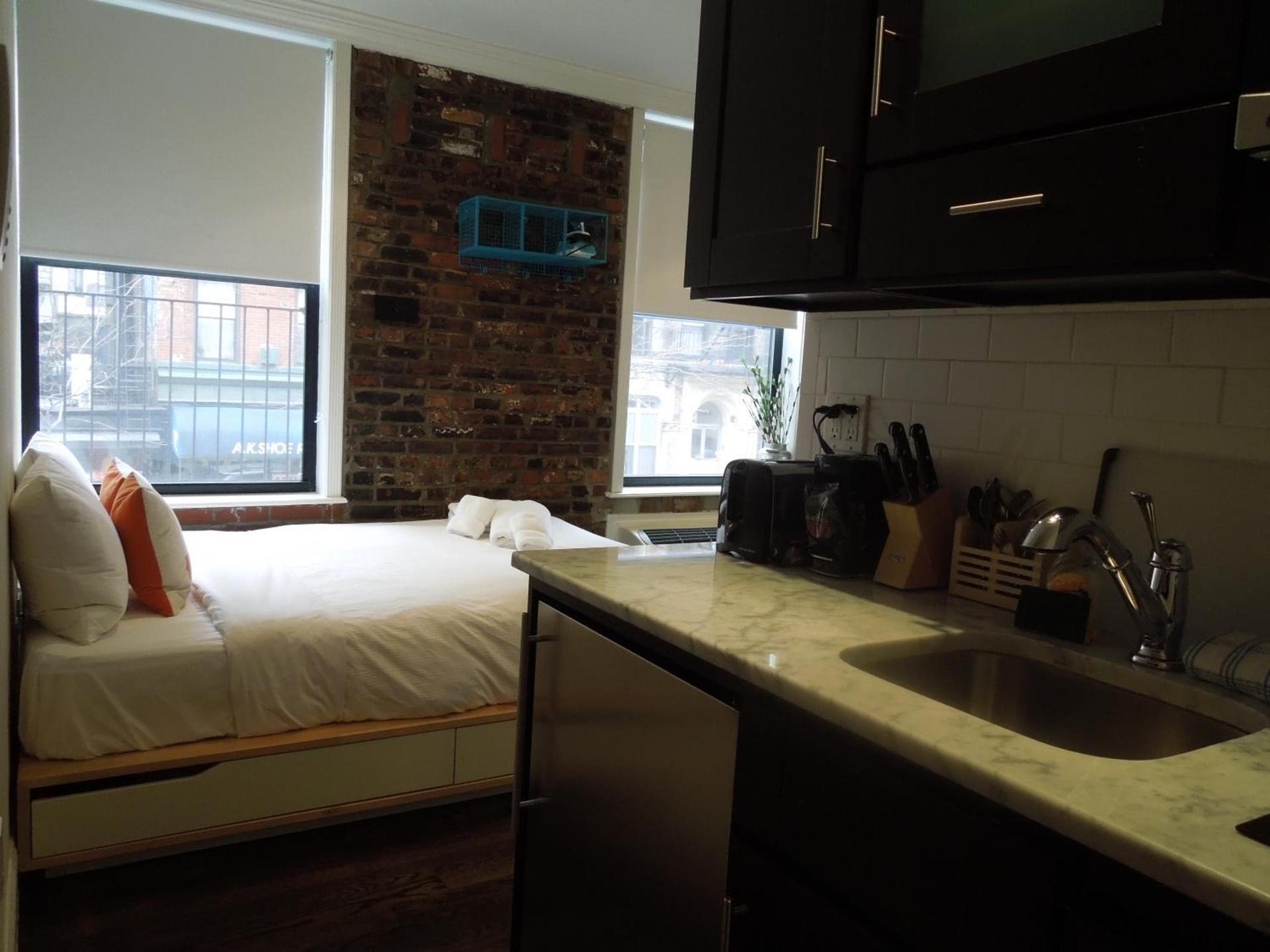 East Village Hotel photo 22