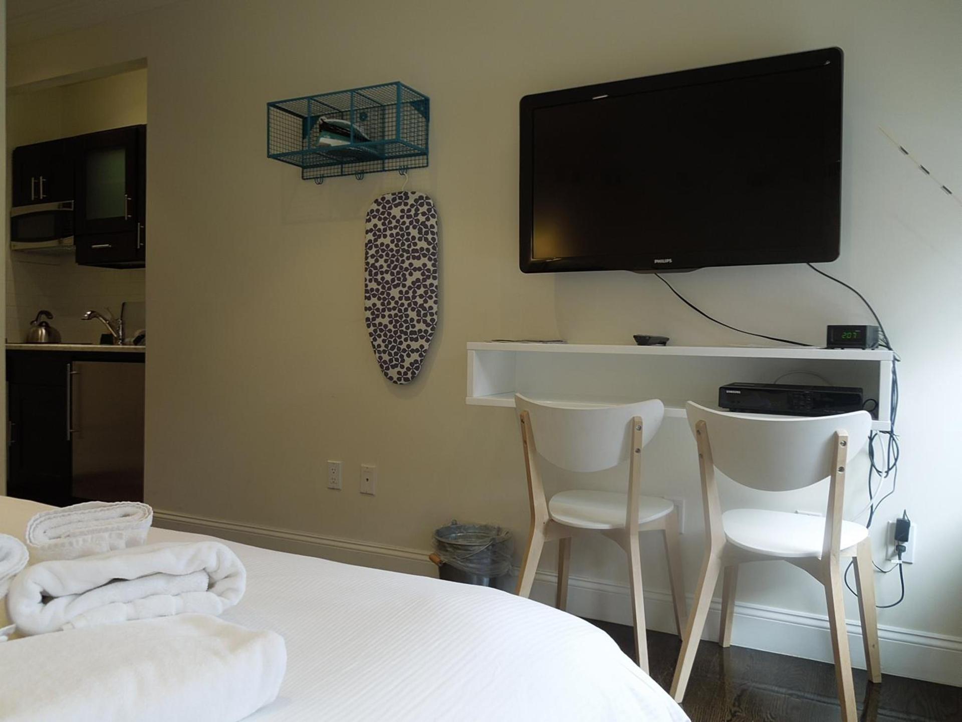 East Village Hotel photo 27