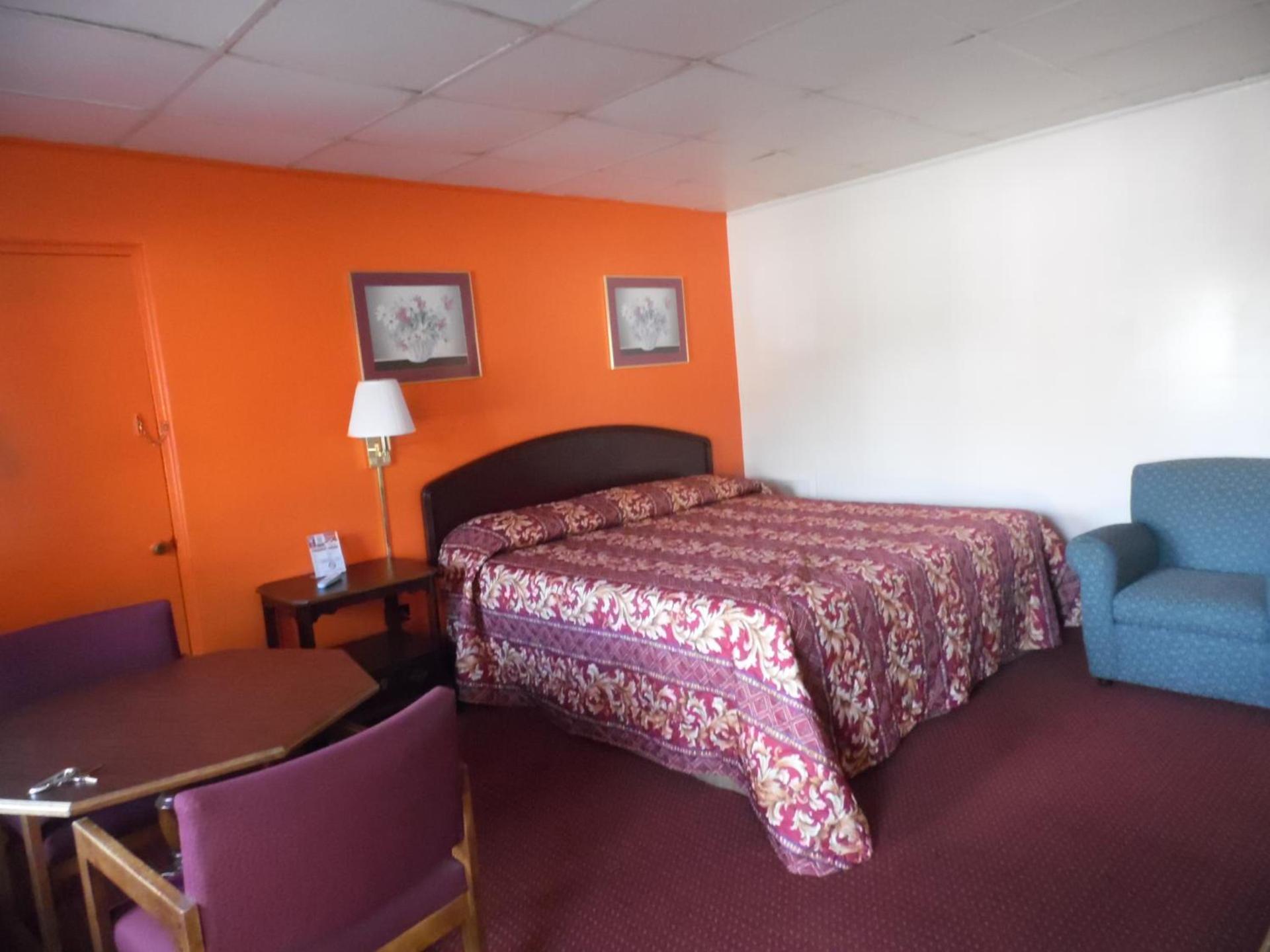 Tazewell Motel photo 9