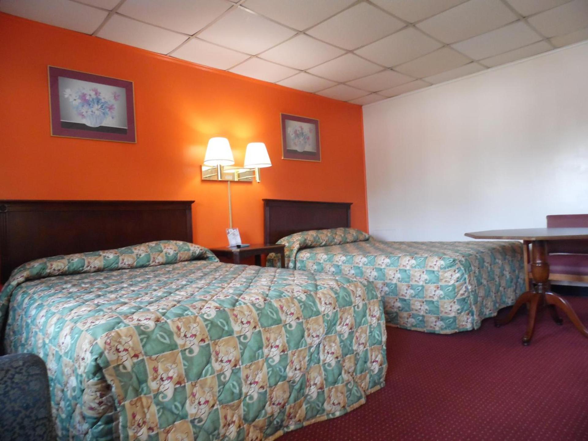 Tazewell Motel photo 8