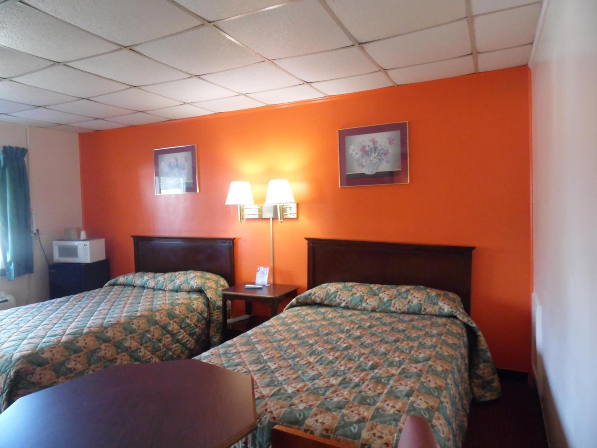 Tazewell Motel photo 7