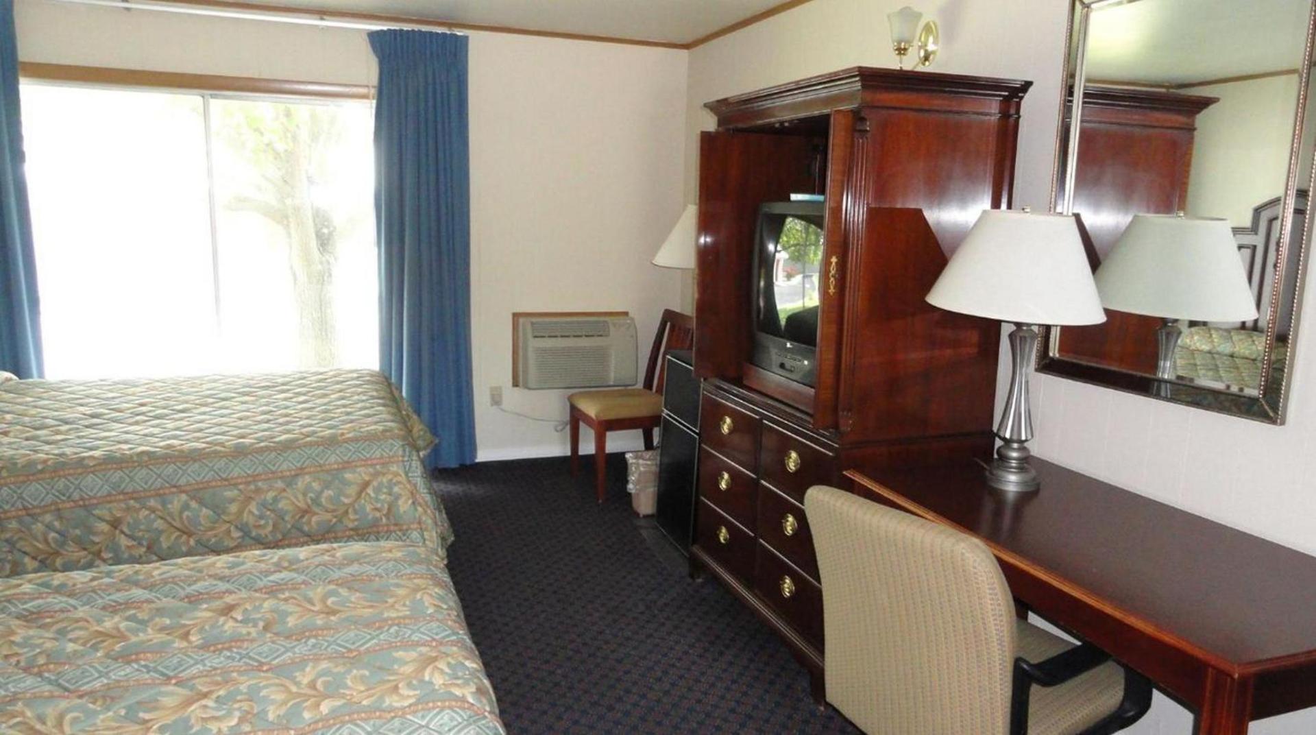 Harbor Base Inn photo 8